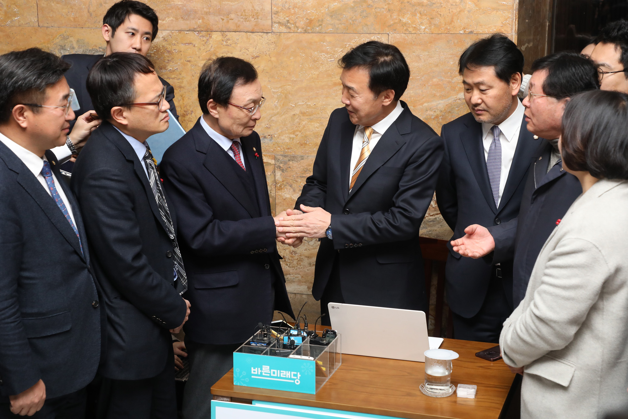 정치국회;단식농성;연동형비례대표제