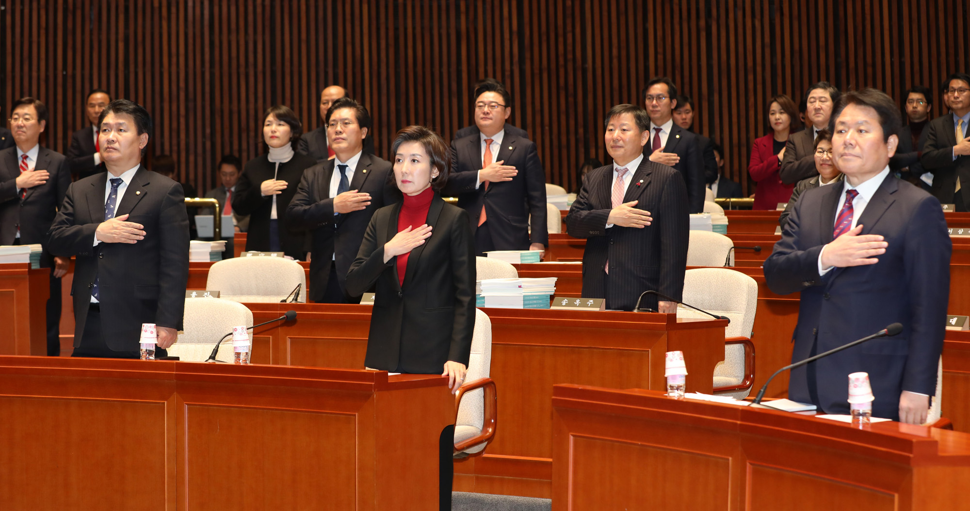 자유한국당의원총회;나경원원내대표;신임원내지도부소개