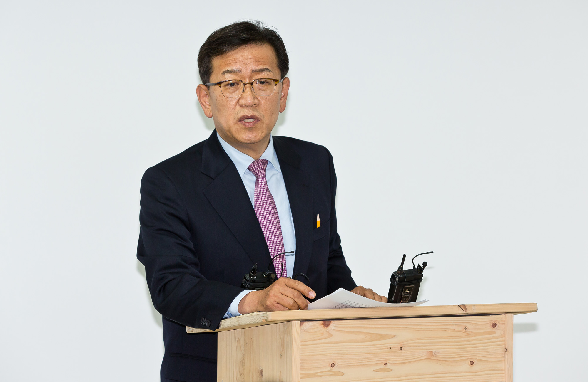 청와대특별감찰반원;김태우수사관;석동현변호사