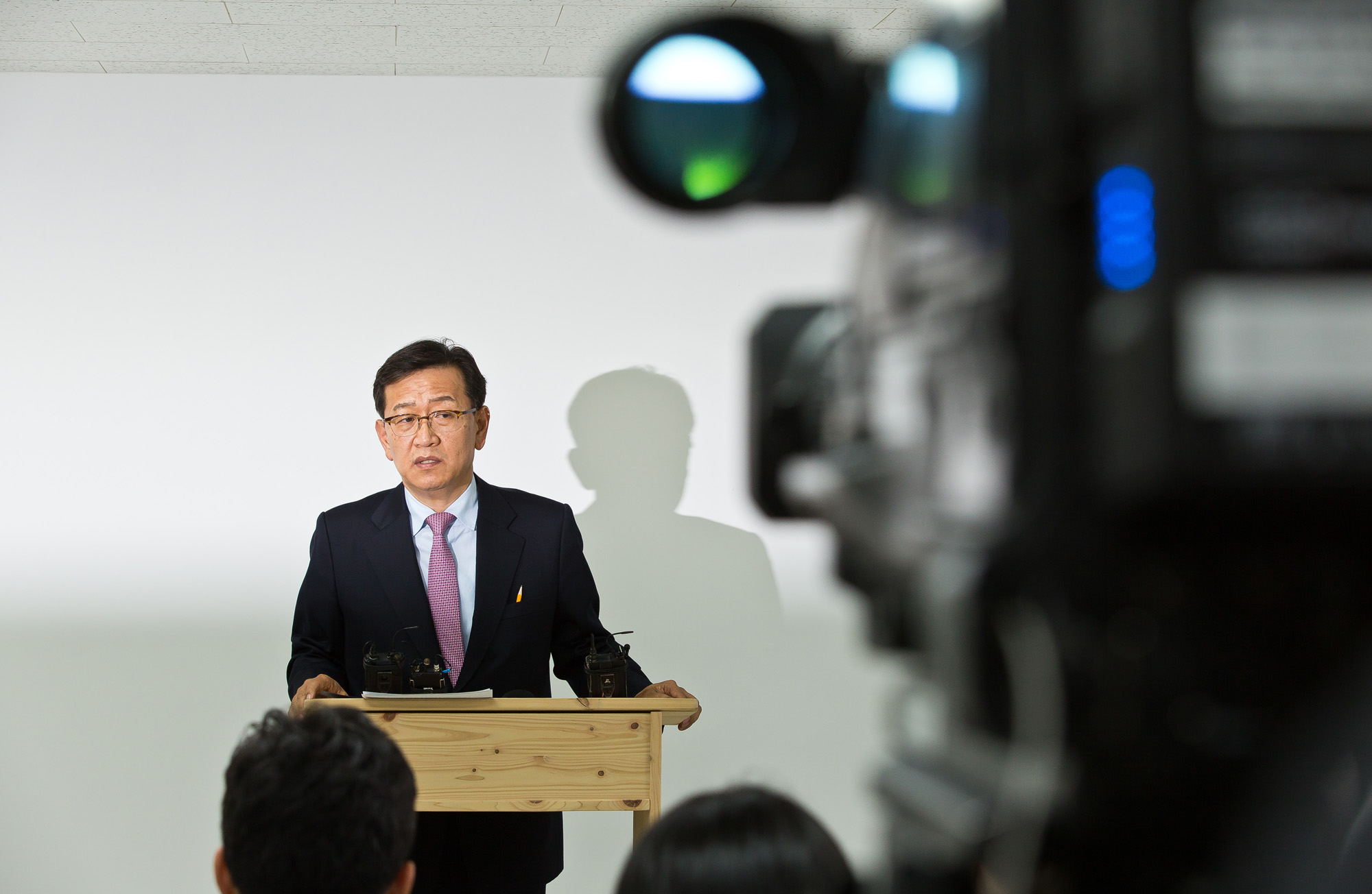 청와대특별감찰반원;김태우수사관;석동현변호사