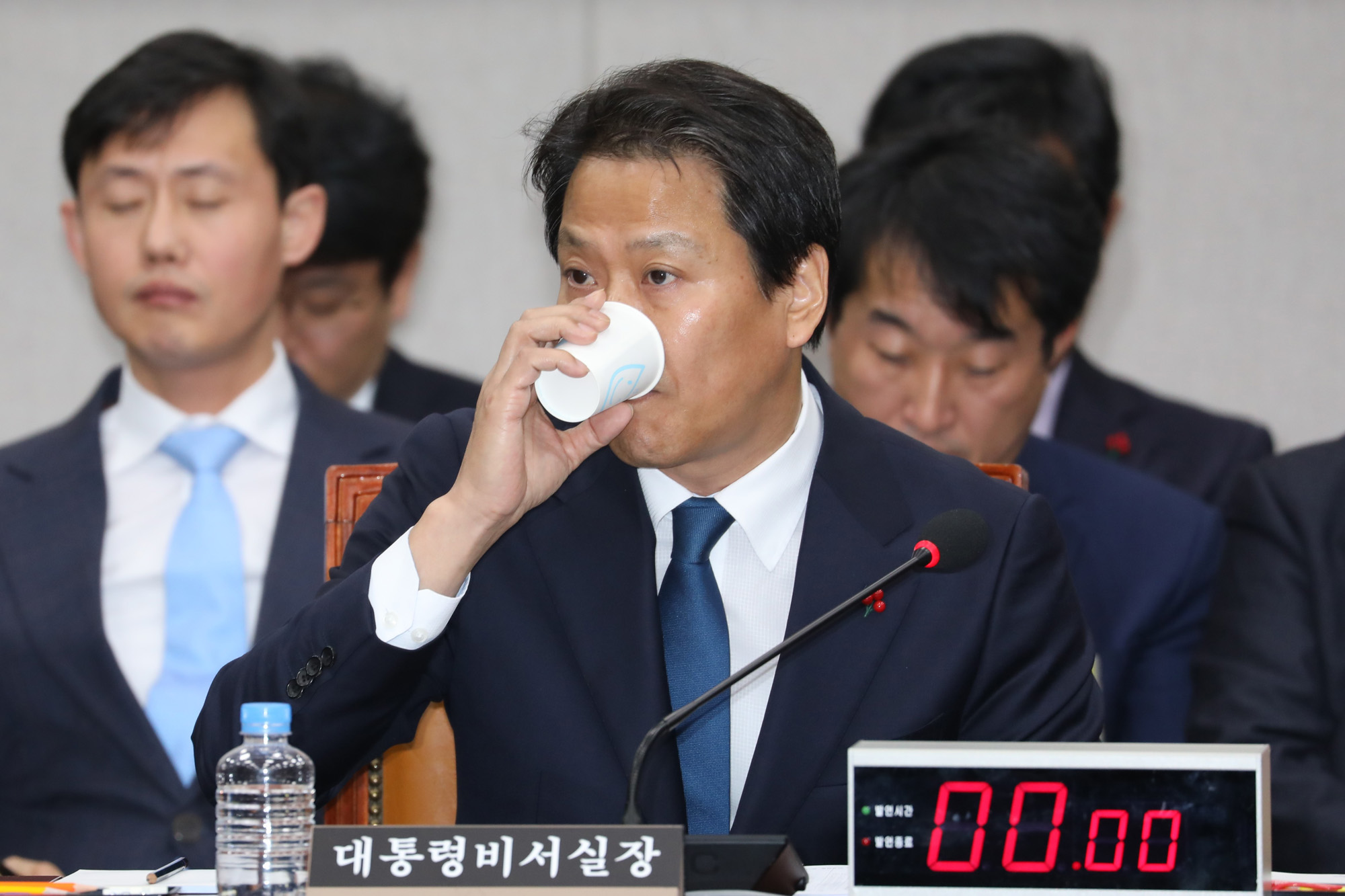 국회운영위원회;임종석청와대비서실장;조국민정수석