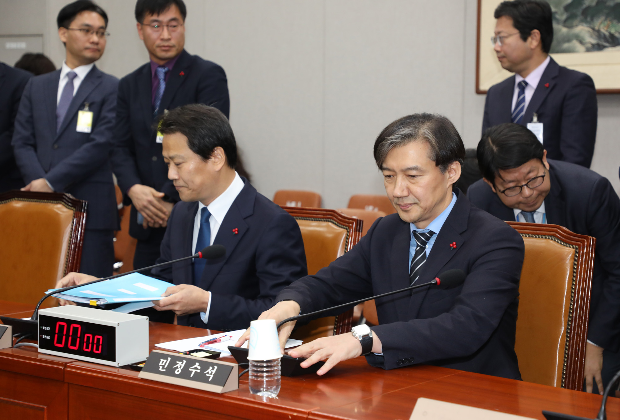 국회운영위원회;임종석청와대비서실장;조국민정수석