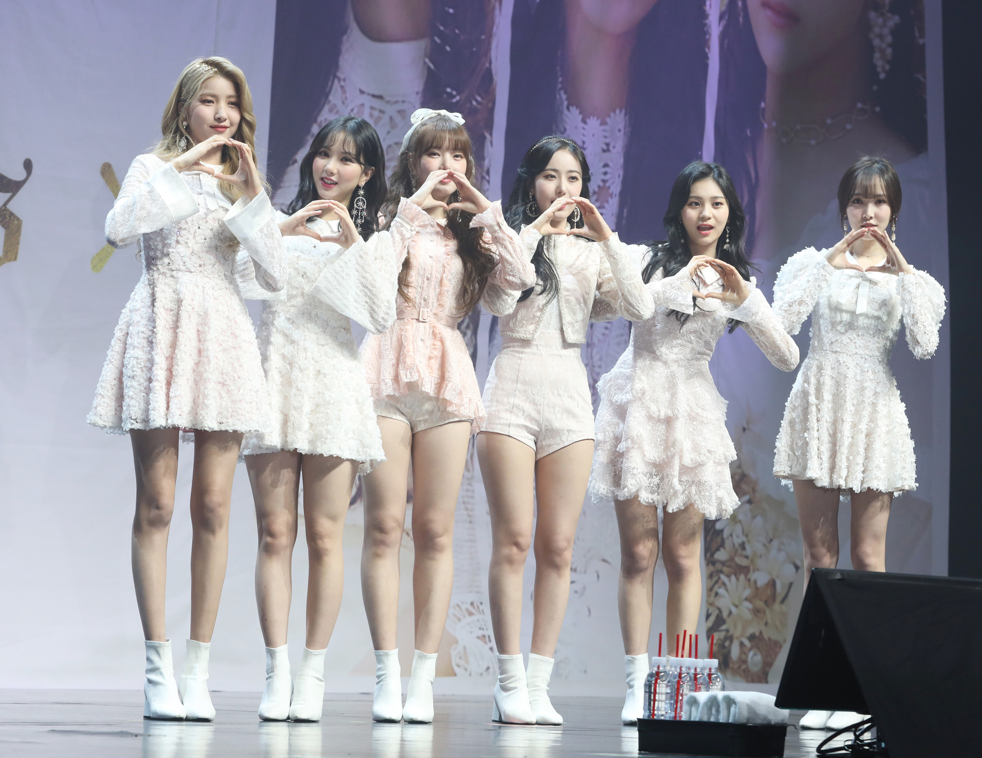 여자친구;걸그룹