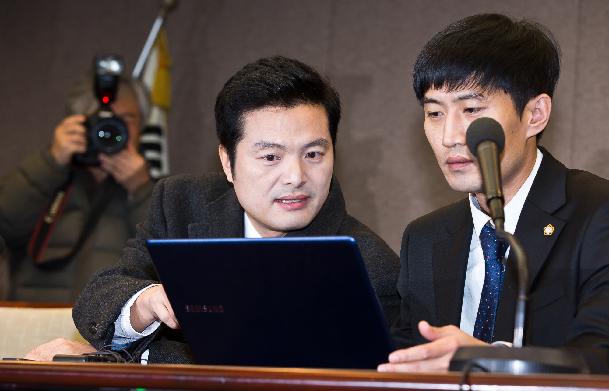 사회;문재인정부;청와대;청와대감찰반원;김태우수사관