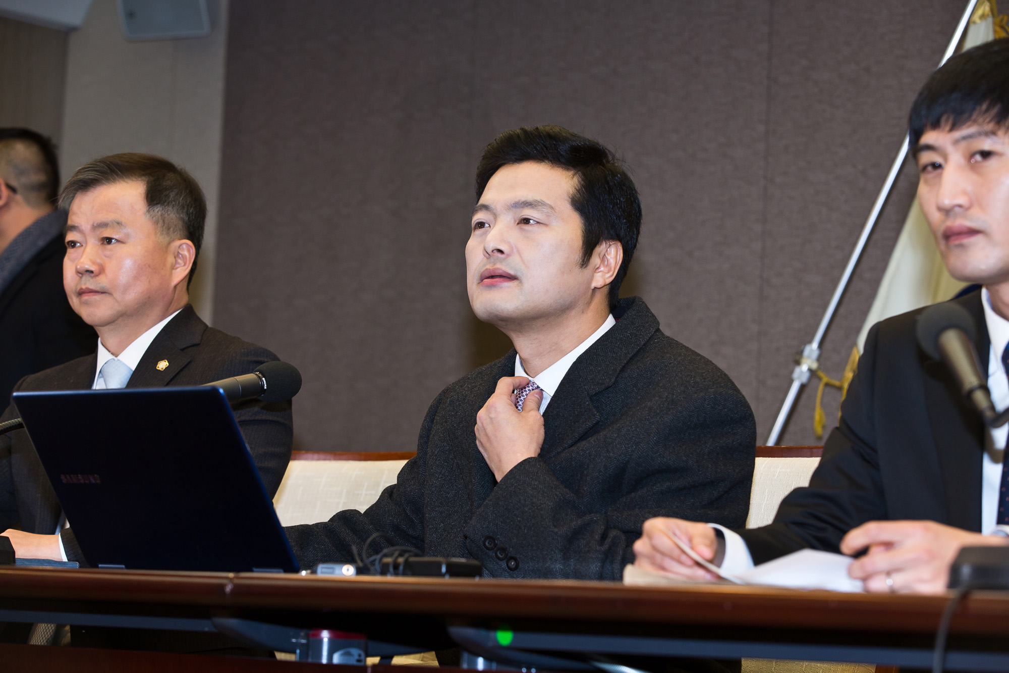 사회;문재인정부;청와대;청와대감찰반원;김태우수사관