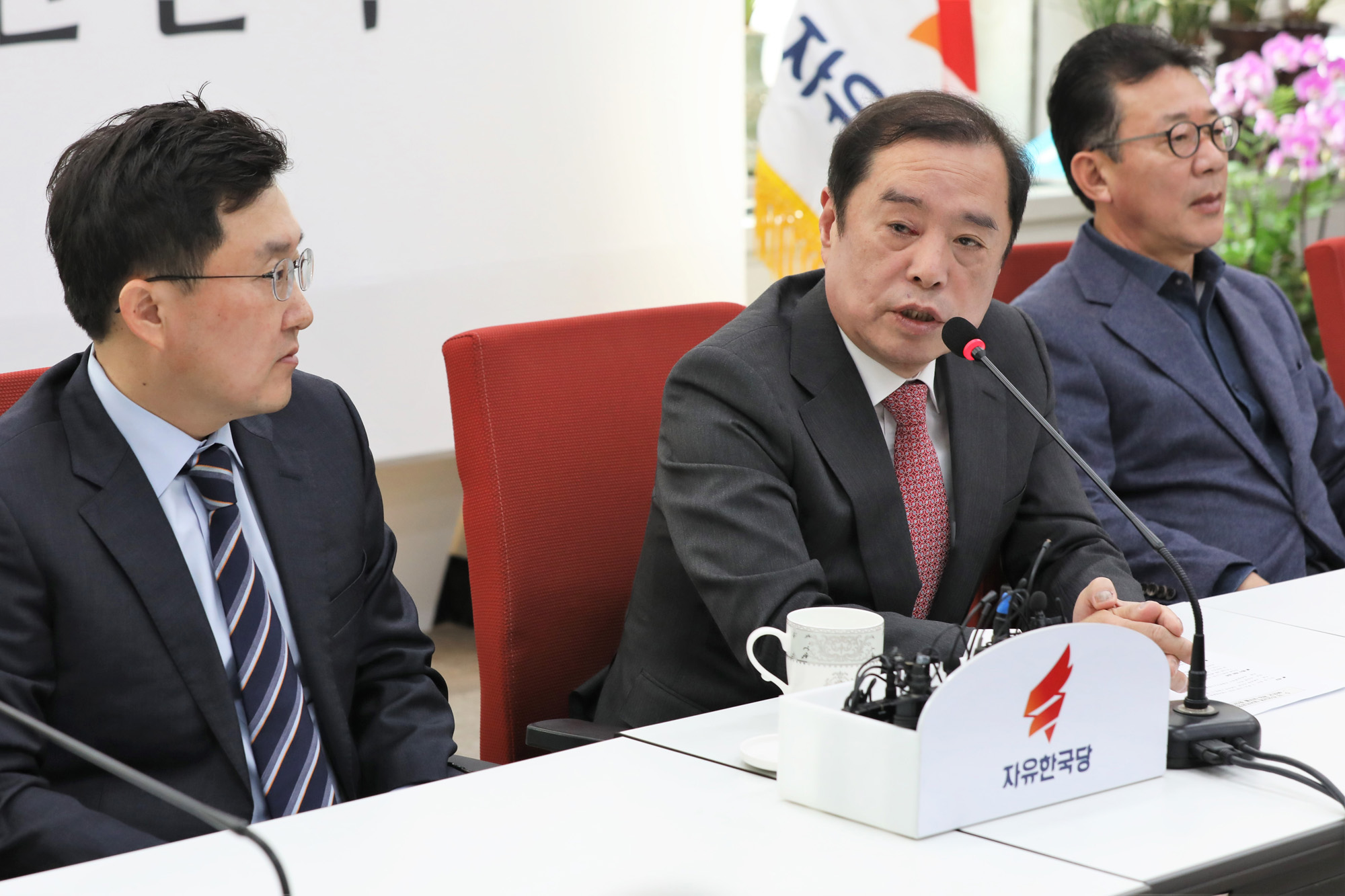 자유한국당비상대책위원회;김병준위원장;한국당5.18망언