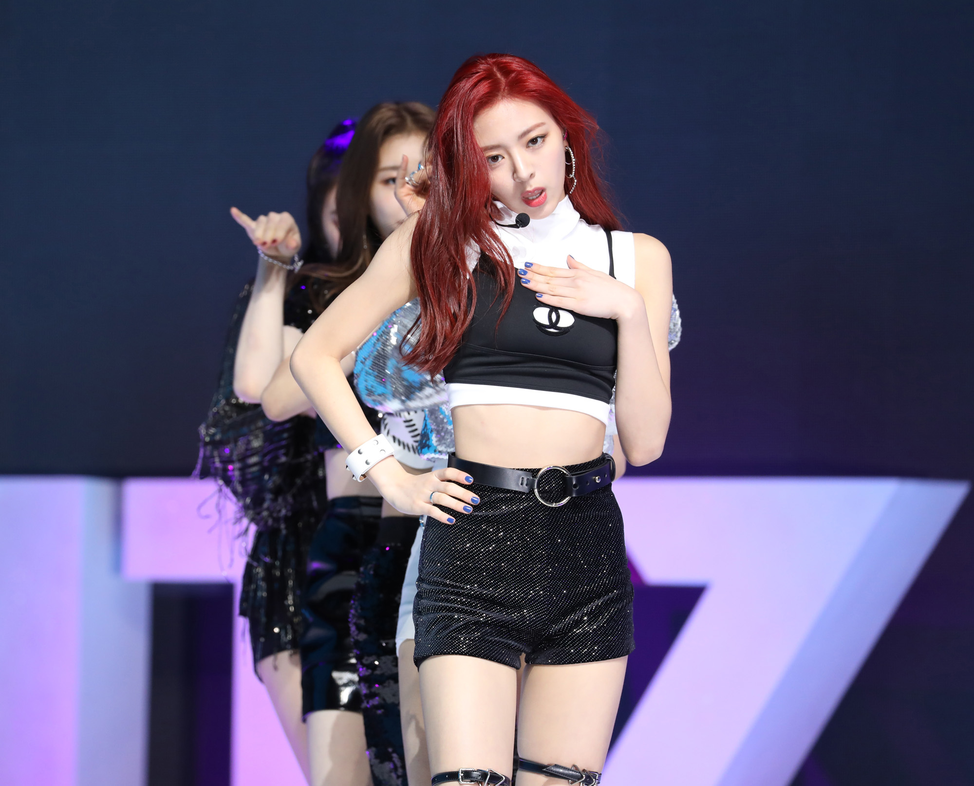 있지;itzy;예지;리아;류진;채령;유나