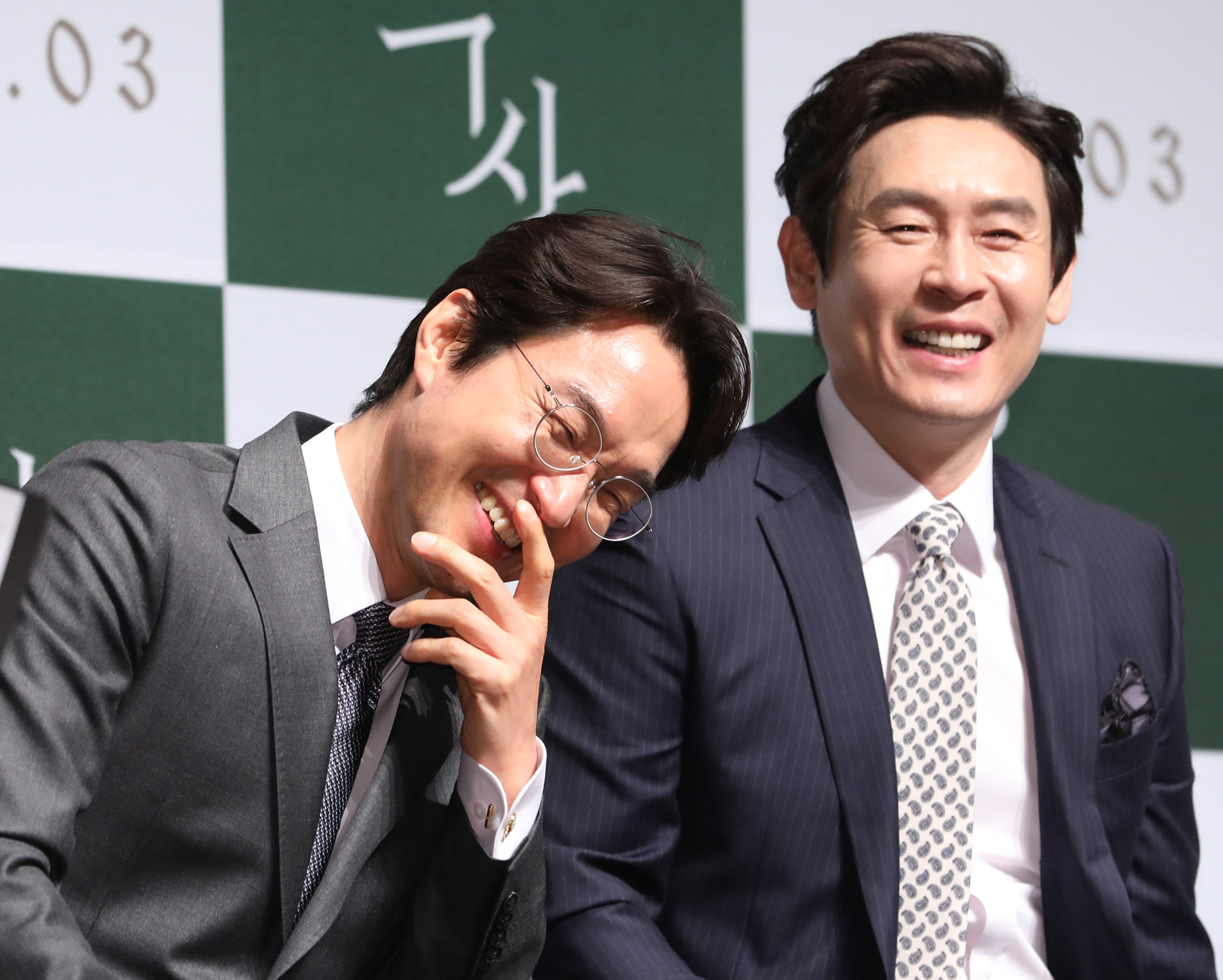 우상;한석규;설경구;천우희;이수진감독