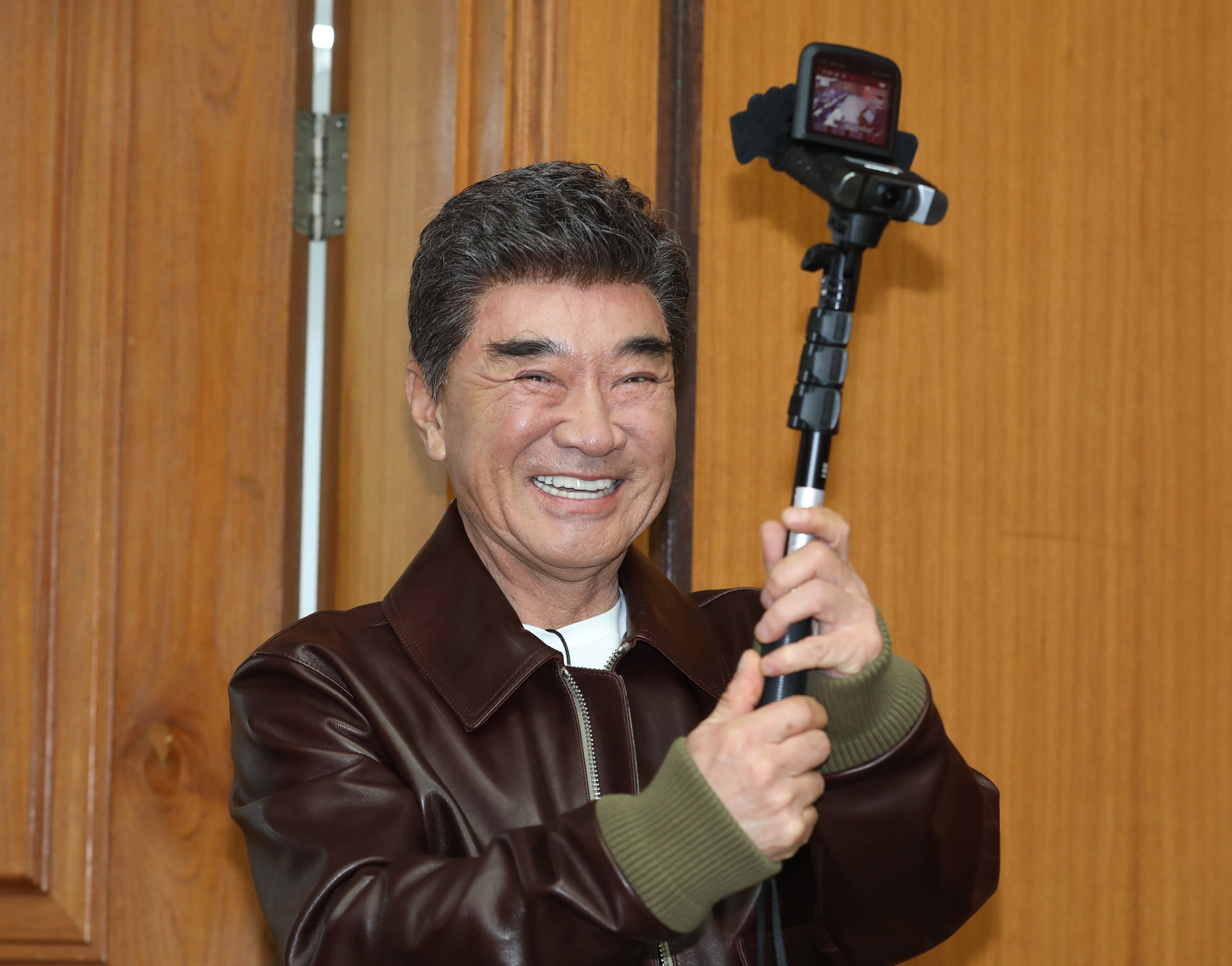 이덕화;덕화티비