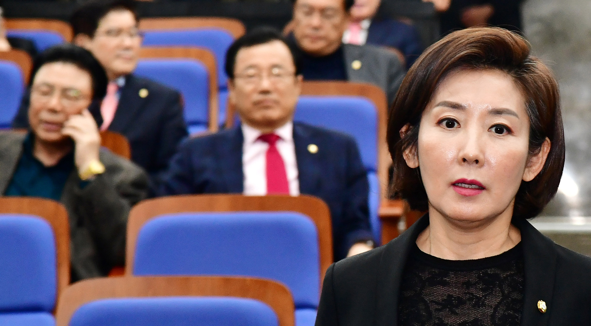 자유한국당의원총회;나경원원내대표