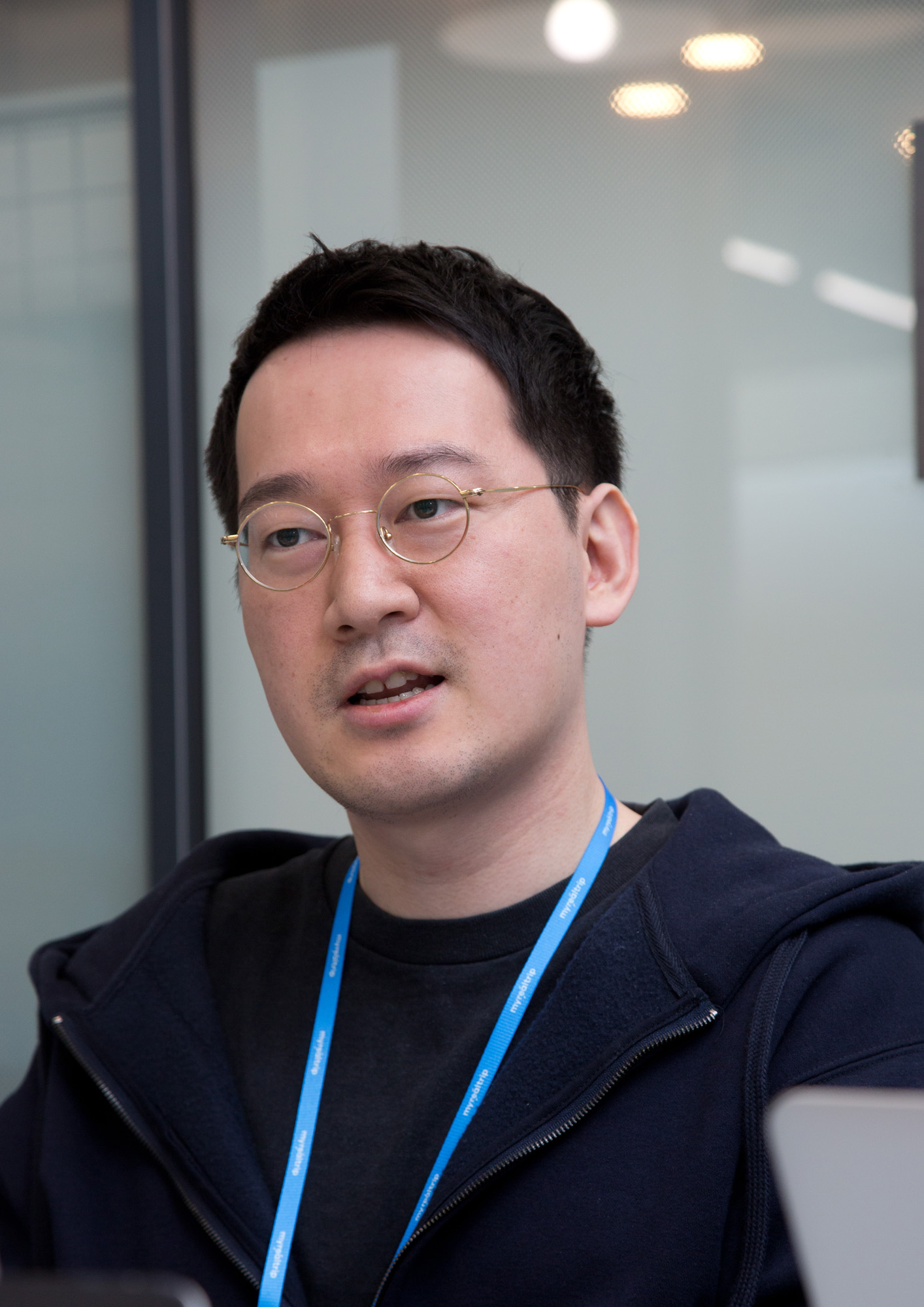 경제;기업;벤쳐;스타트업;여행업;마이리얼트립;이동건