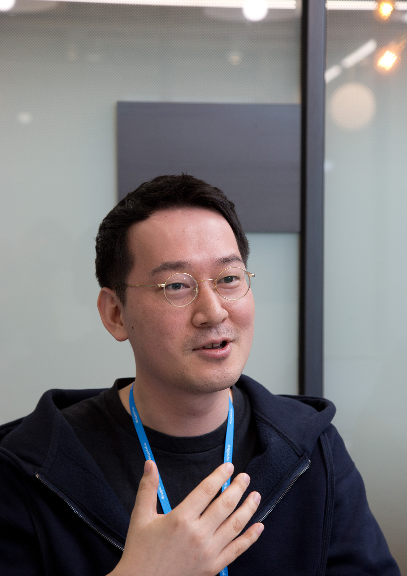 경제;기업;벤쳐;스타트업;여행업;마이리얼트립;이동건