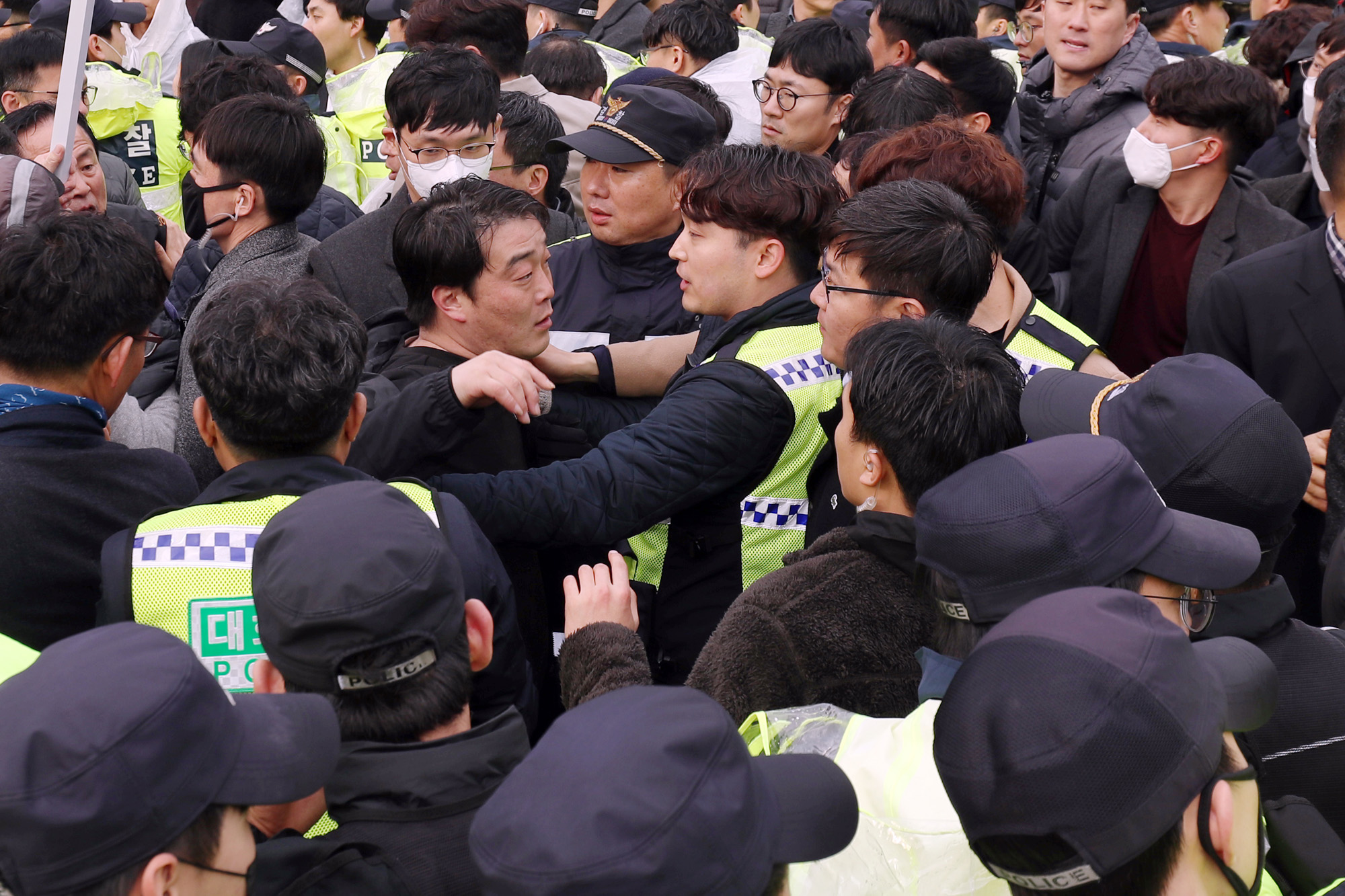 사회;사건사고;역사;5.18민주화운동;전두환;조비오신부;사자명예훼손;광주지방법원