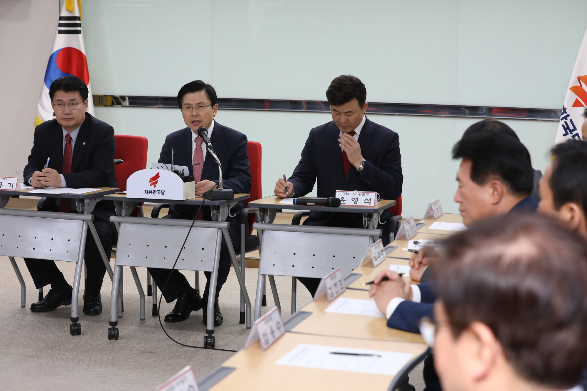 자유한국당재보궐선거대책회의;4.3재보궐선거;황교안대표