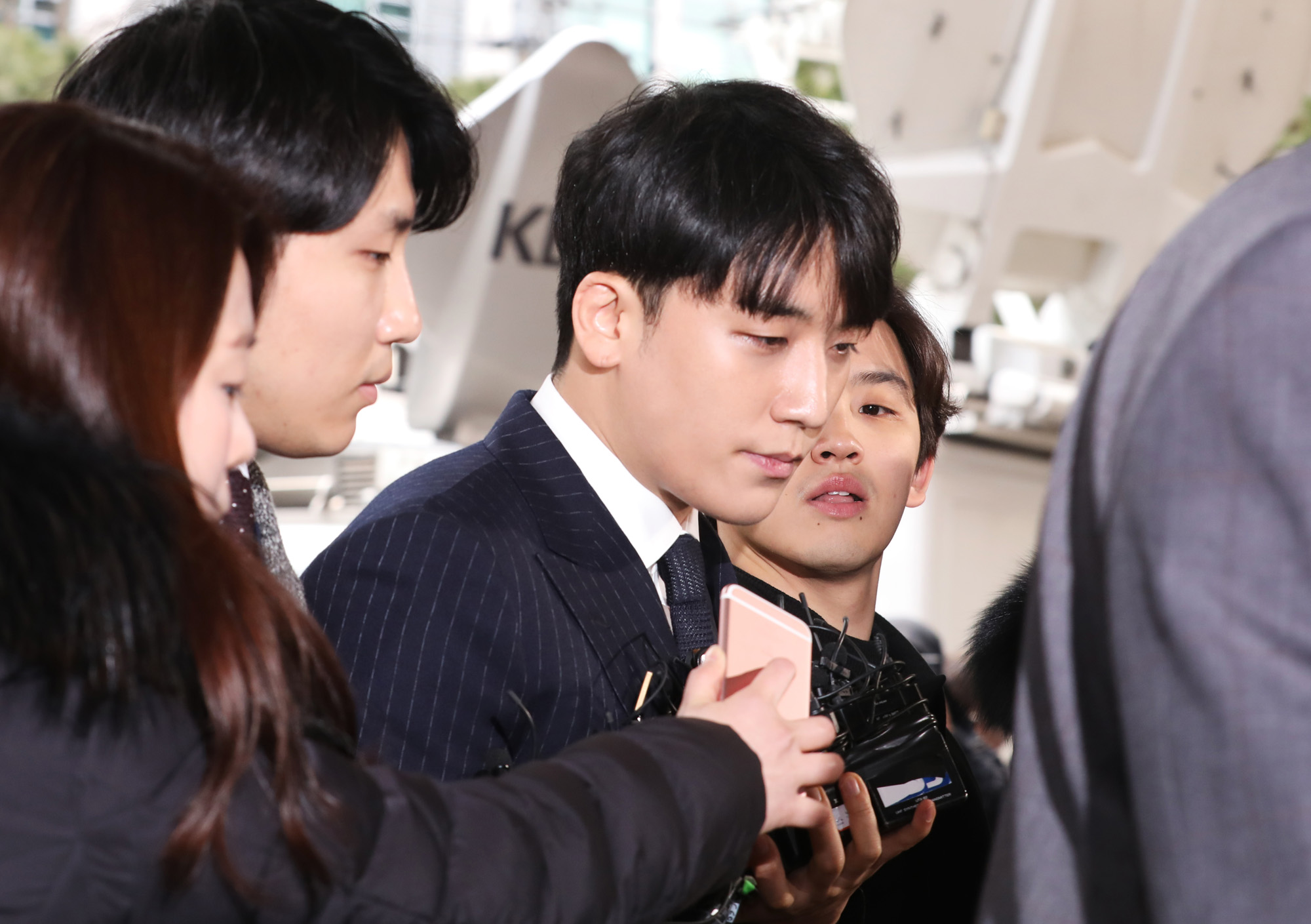 승리;빅뱅;버닝썬;이승현;승리성매매