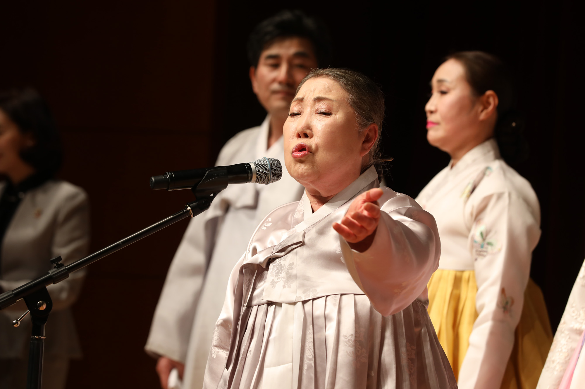 한반도새100년위원회;더불어민주당;신영희