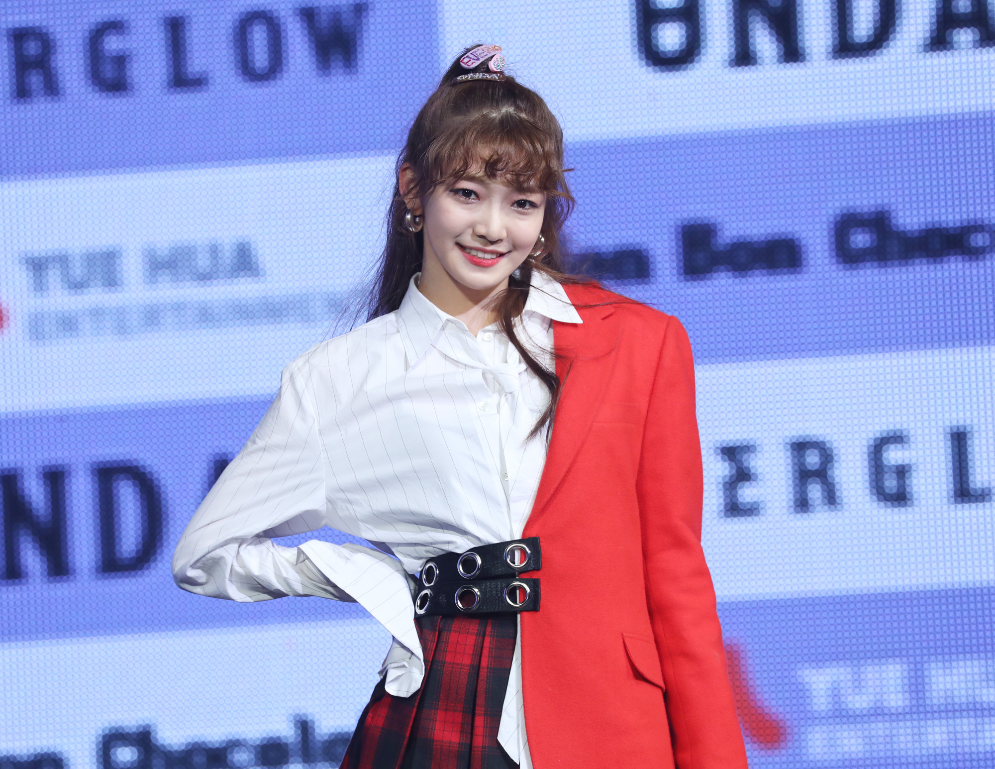 에버글로우;걸그룹