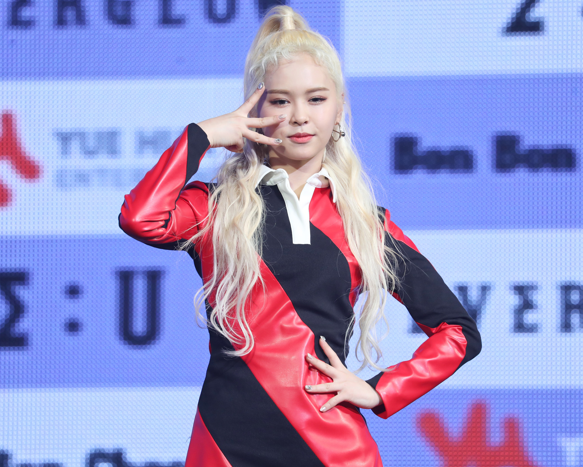 에버글로우;걸그룹