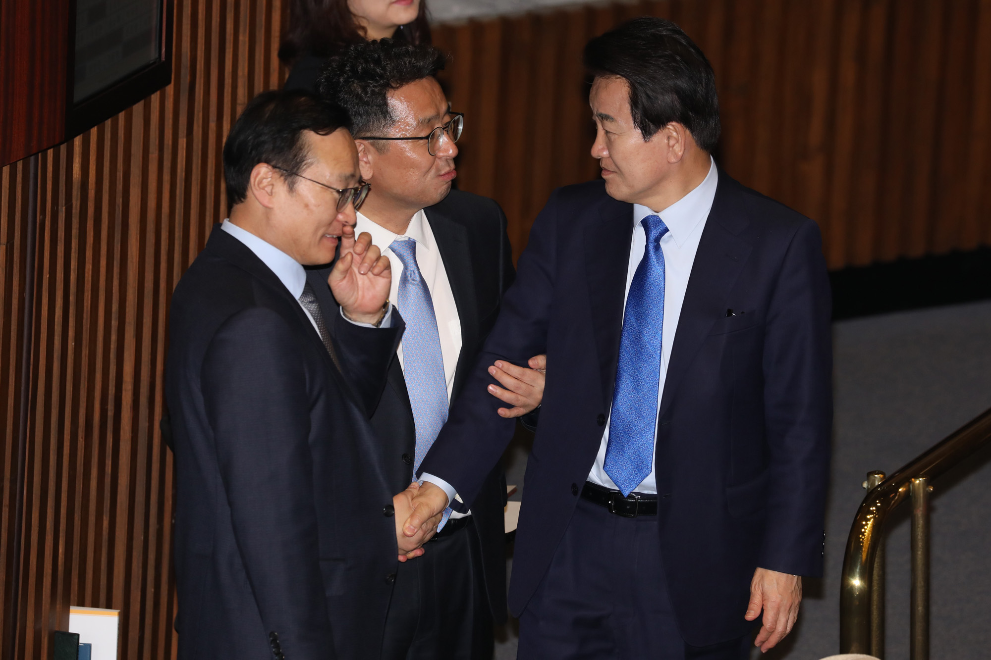 국회본회의;비교섭단체대표연설;대정부질문;홍영표원내대표;정동영대표;이철희의원