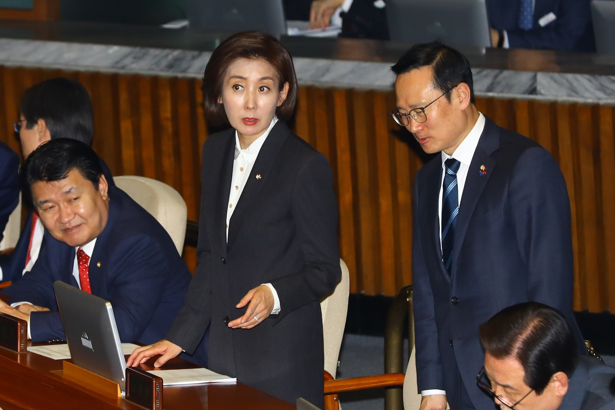 국회본회의;나경원원내대표;홍영표원내대표