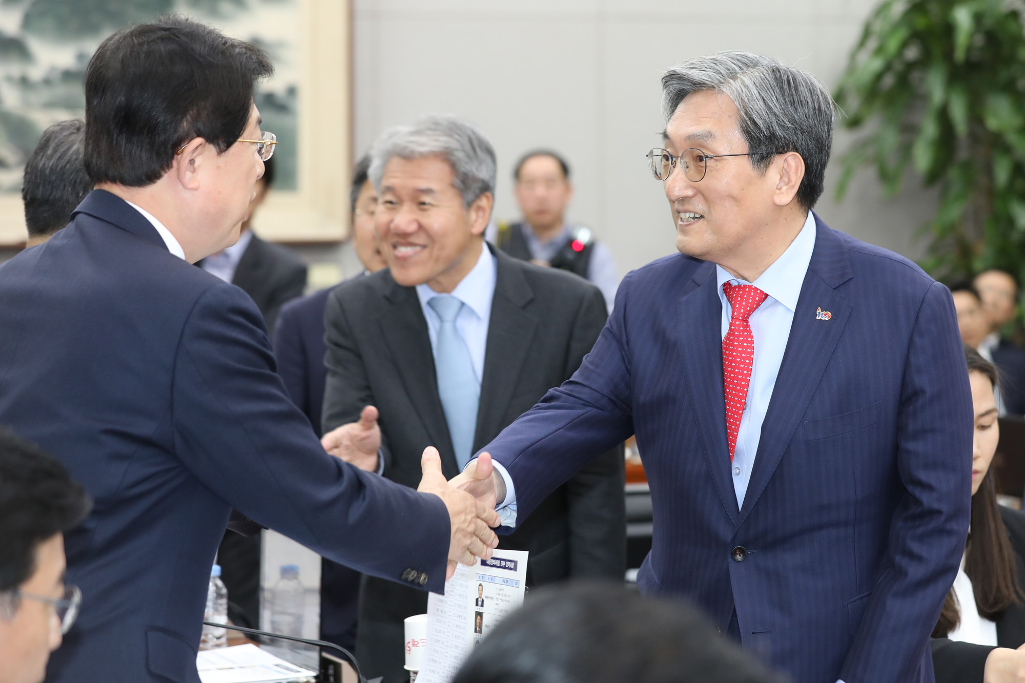 국회운영위원회;청와대업무보고;대통령비서실장;노영민비서실장