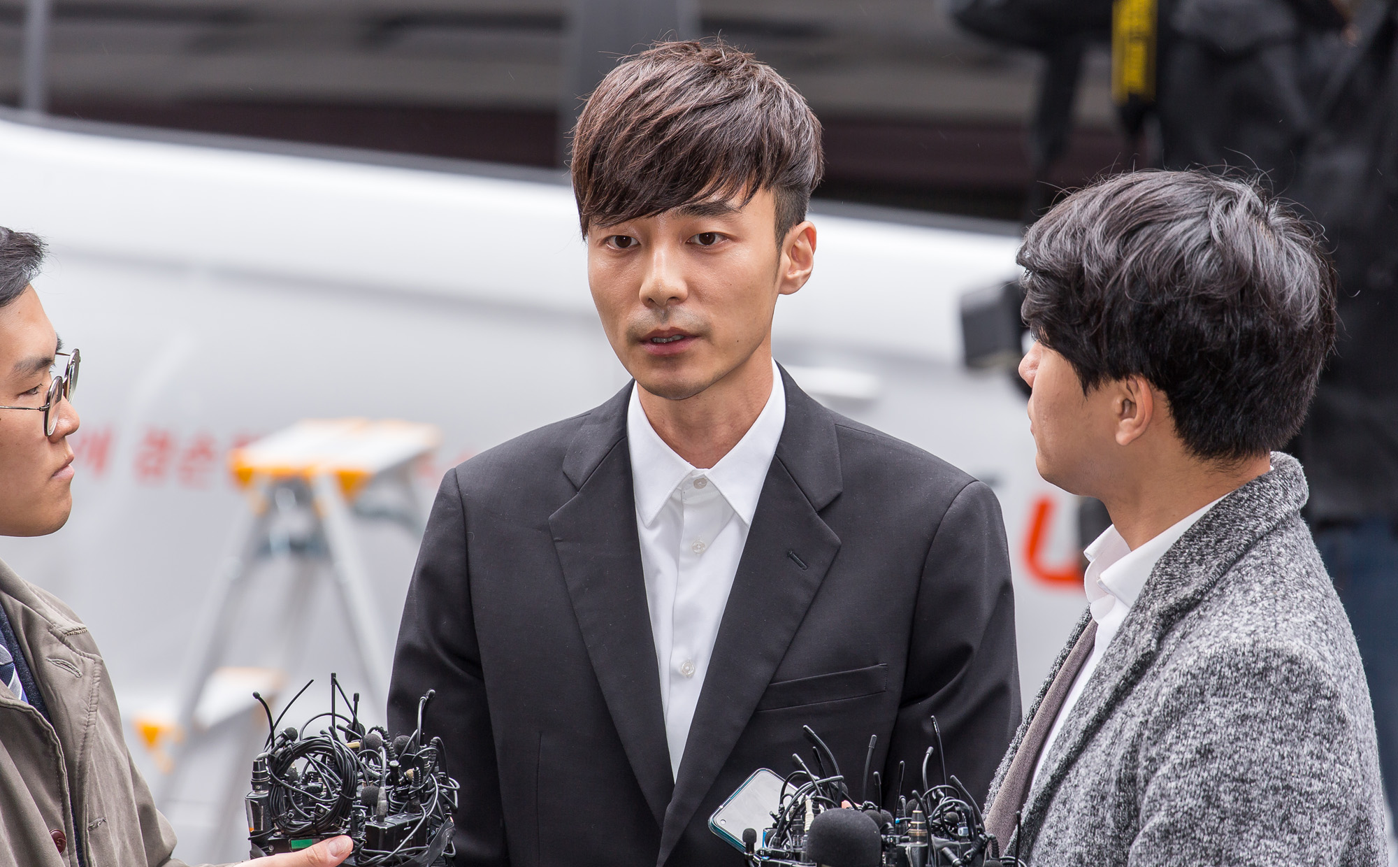 사회;사건사고;음란물유포;정준영사태;로이킴