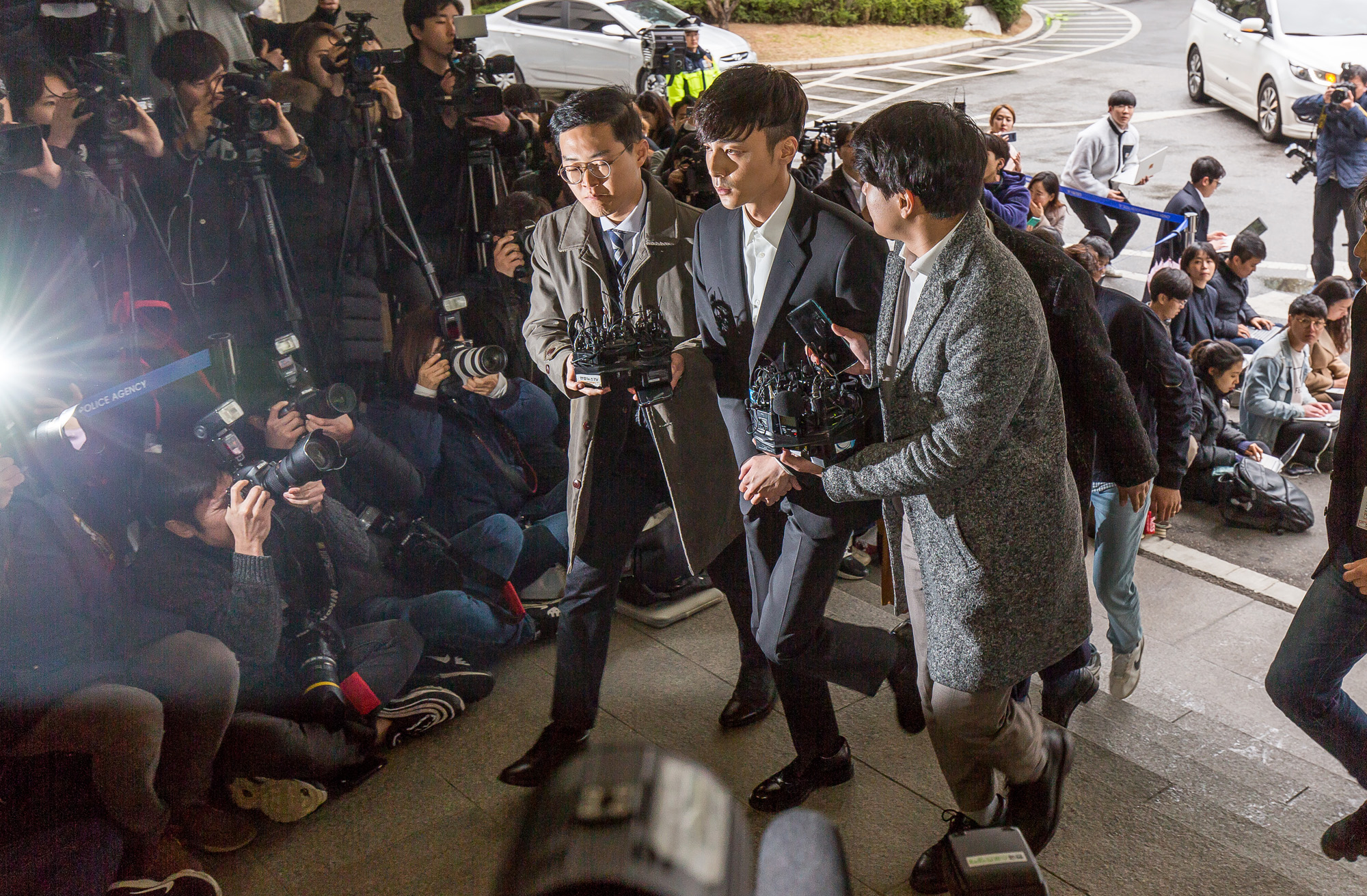 사회;사건사고;음란물유포;정준영사태;로이킴