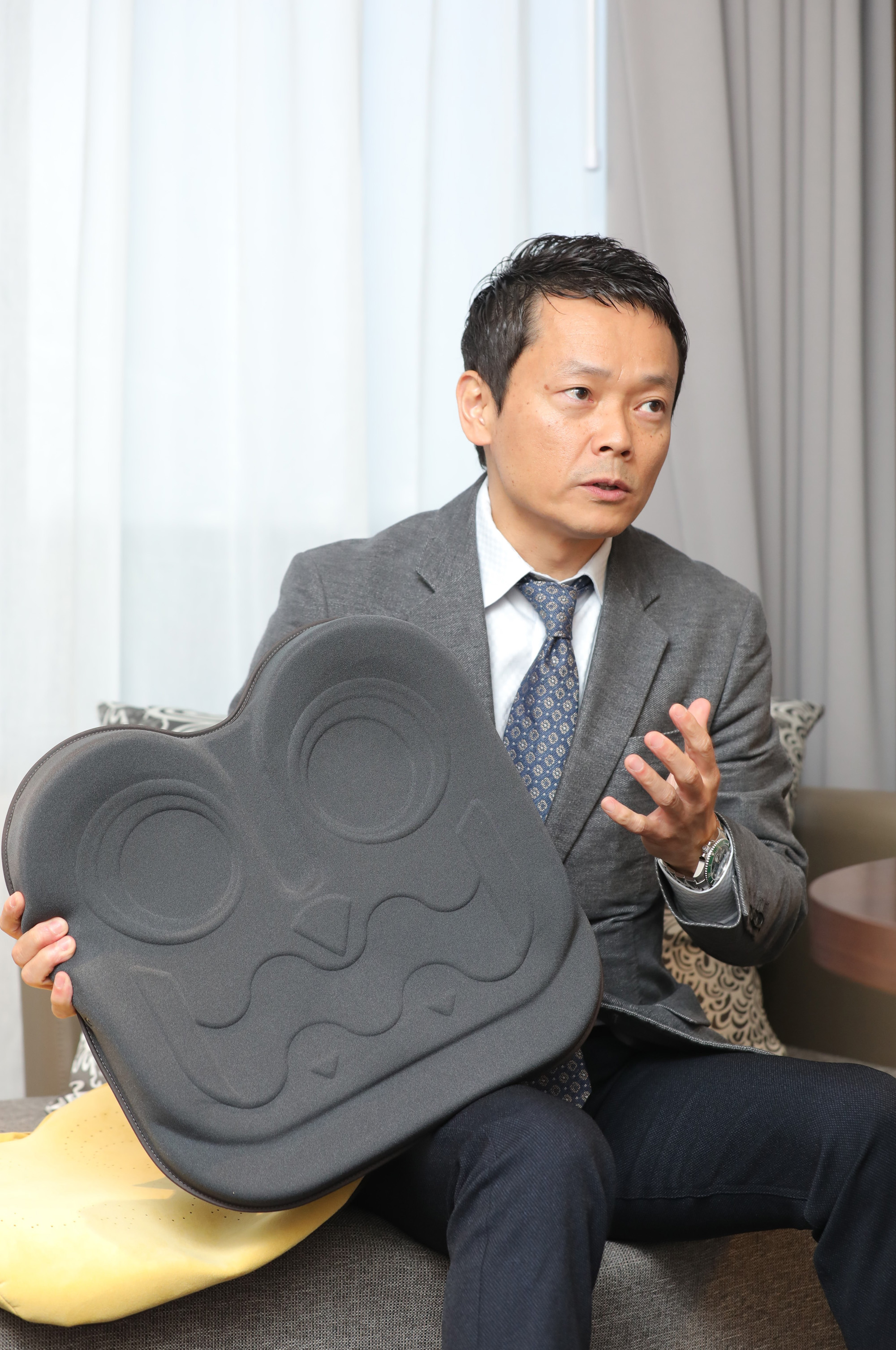 오가와카나메;카지코퍼레이션대표;부엉이방석;엑스젤쿠션