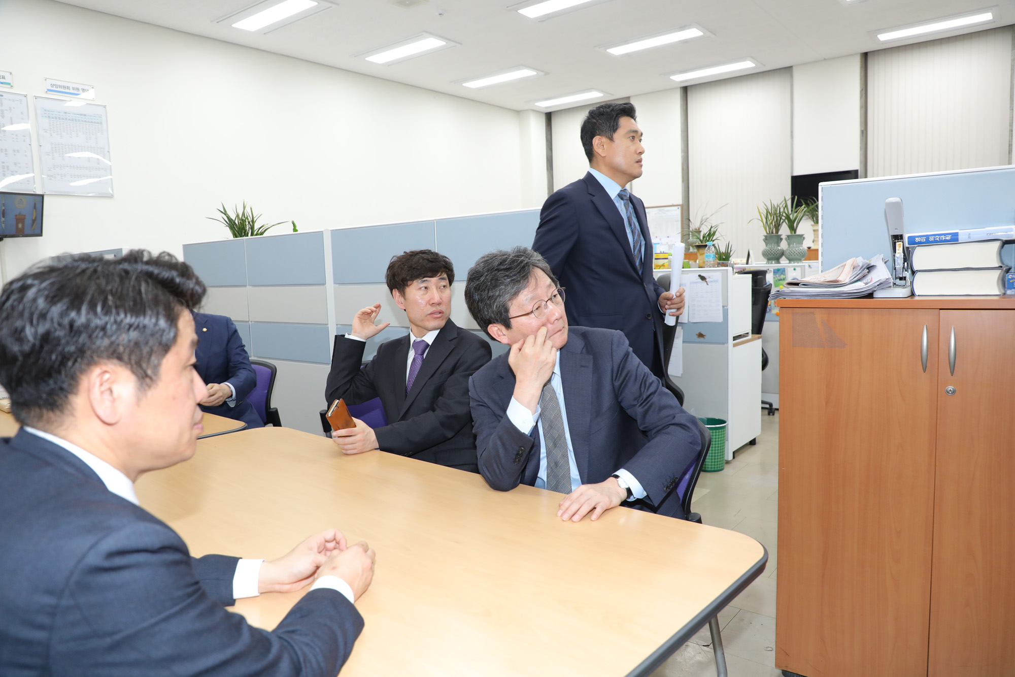 바른미래당반대파의원;유승민;오신환의원;패스트트랙반대;국회의사과