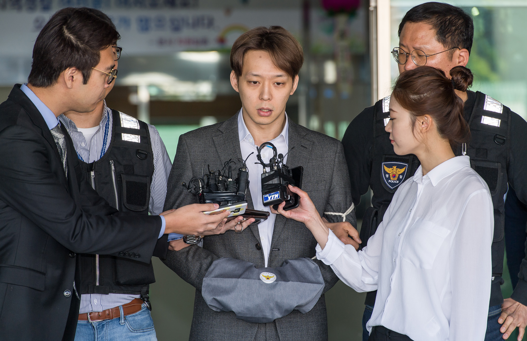 사회;사건사고;연예;마약;필로폰투약;박유천;황하나;박유천검찰송치