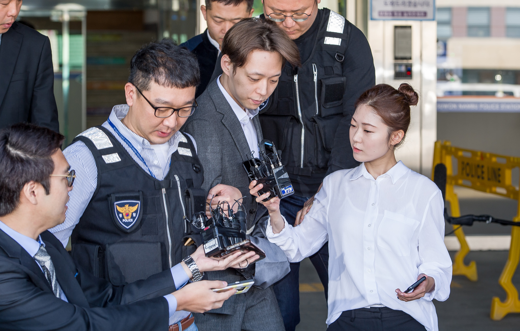 사회;사건사고;연예;마약;필로폰투약;박유천;황하나;박유천검찰송치