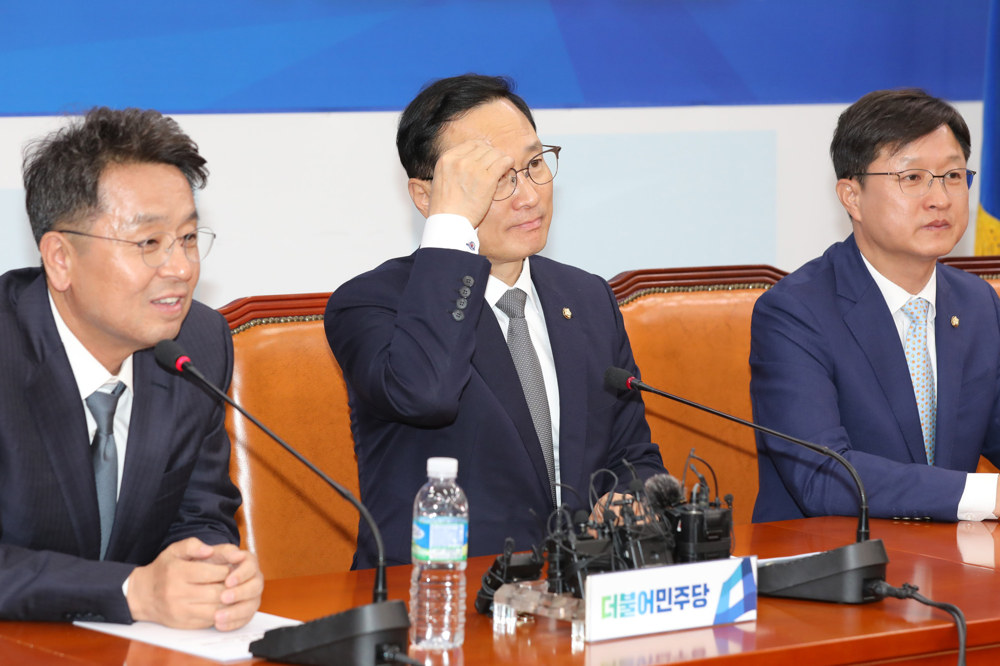 홍영표원내대표고별기자간담회;더불어민주당원내대표