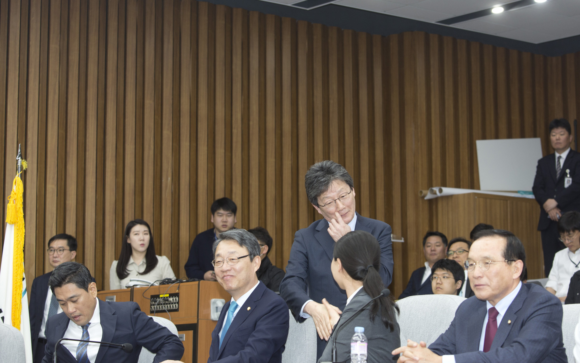 정치;정당;자유한국당;전당대회;최고위원;당대표;선출