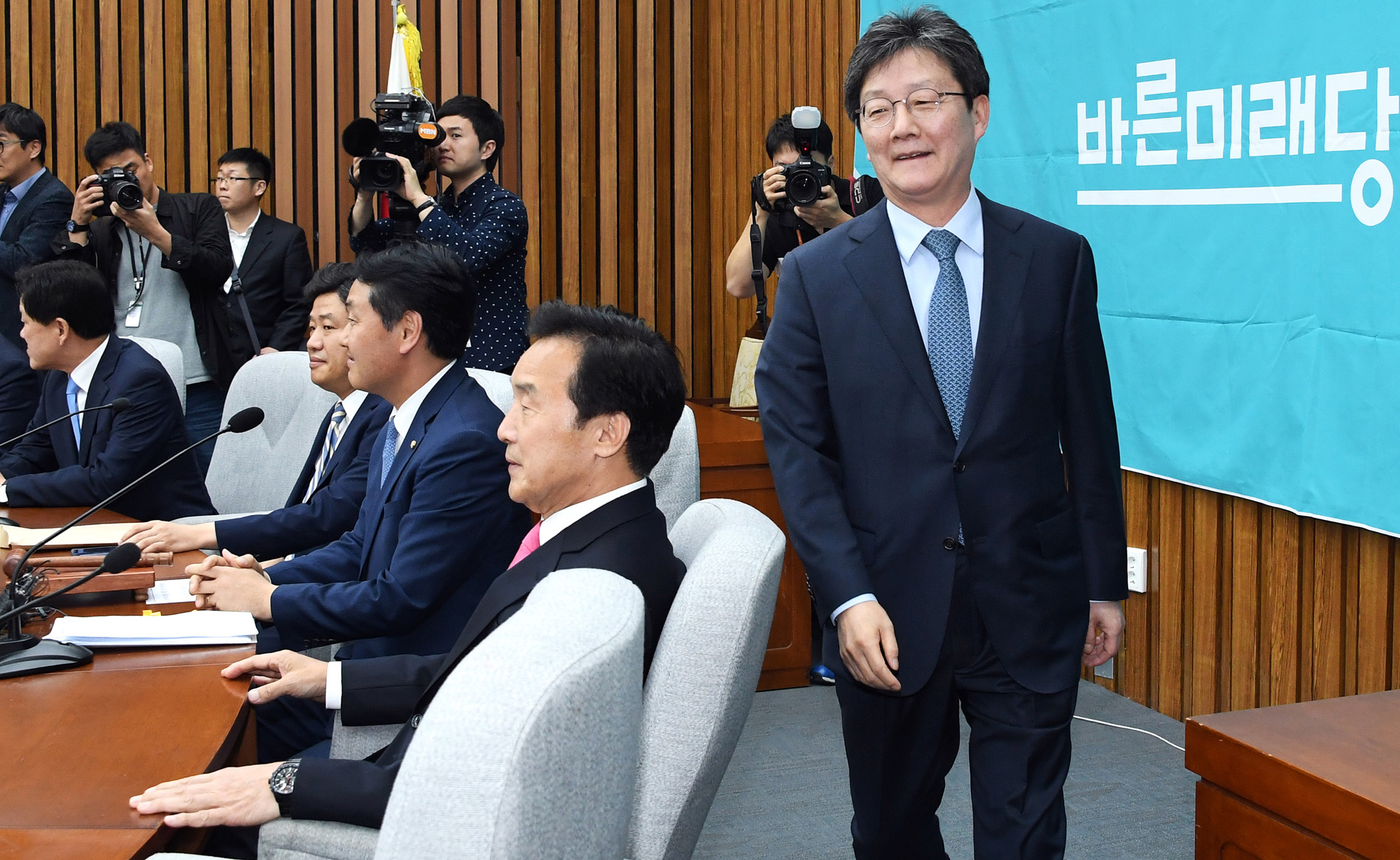 국회;정당;바른미래당;의원총회;의총;손학규;유승민