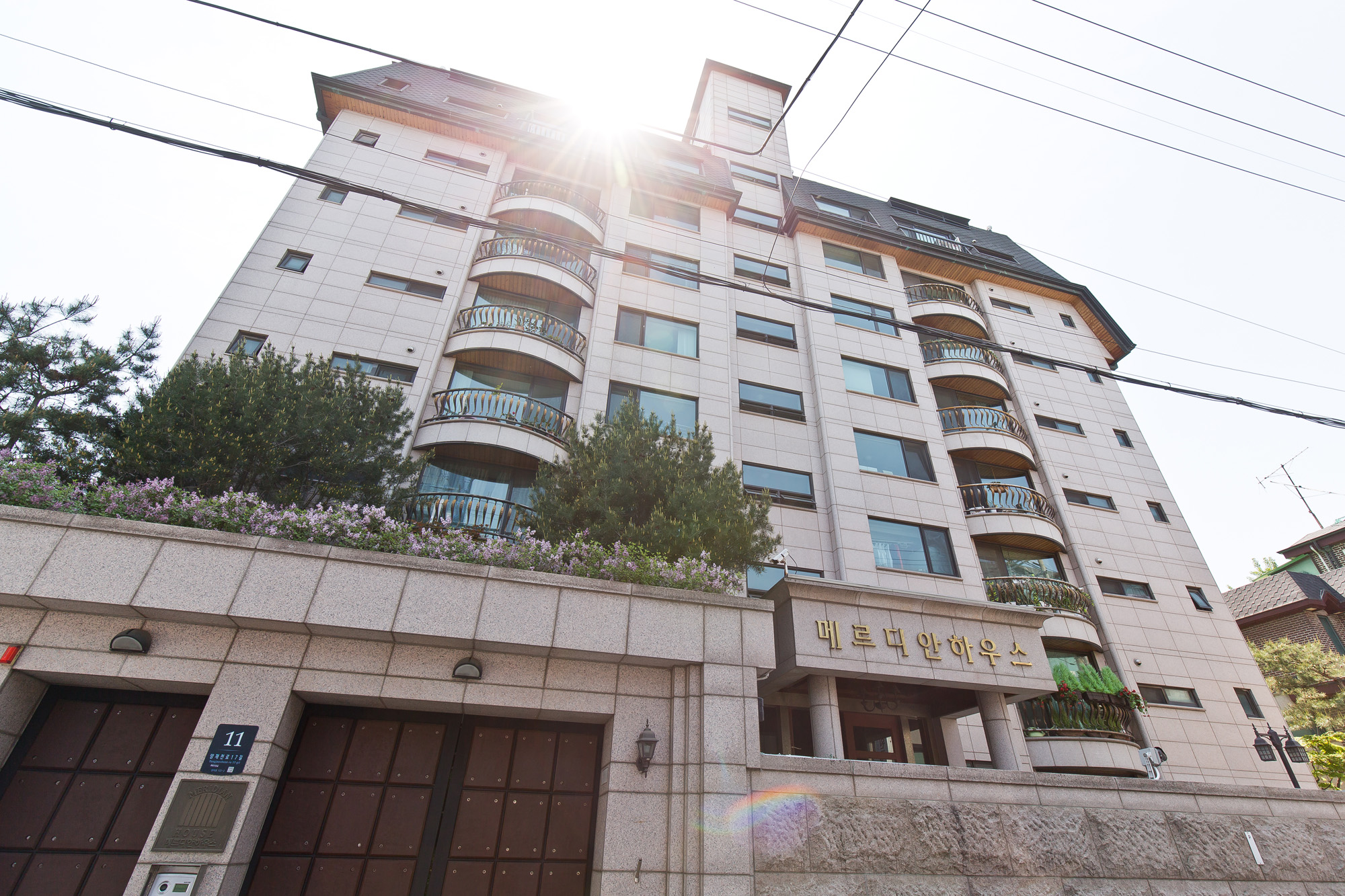 연예;사회;사기;윤형주;쎄시봉;부동산횡령;메르디안하우스