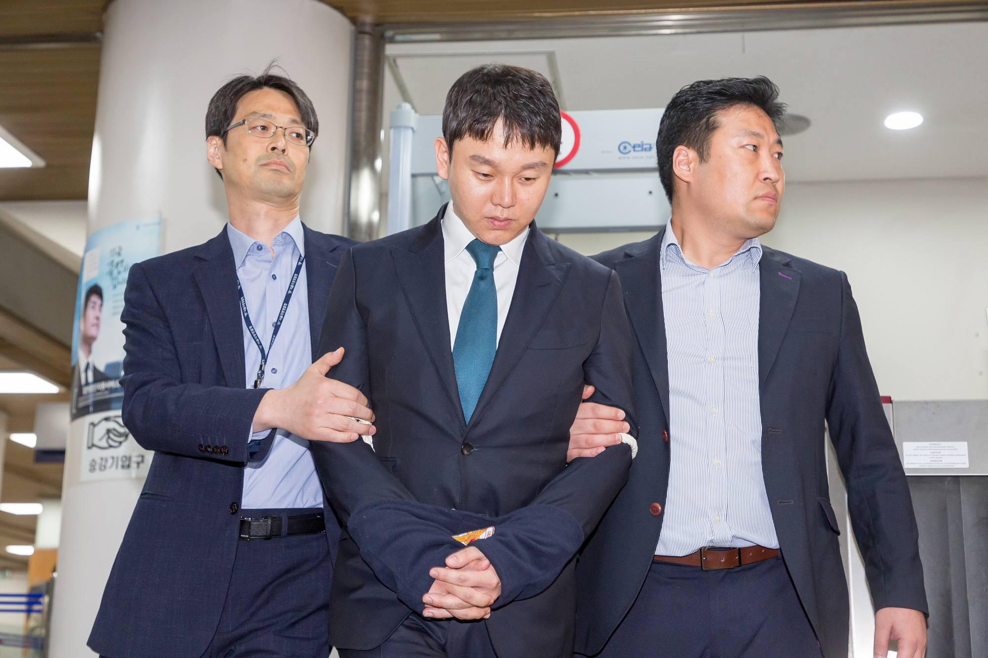 사회;사건사고;버닝썬;성매매;횡령;유리홀딩스;유인석