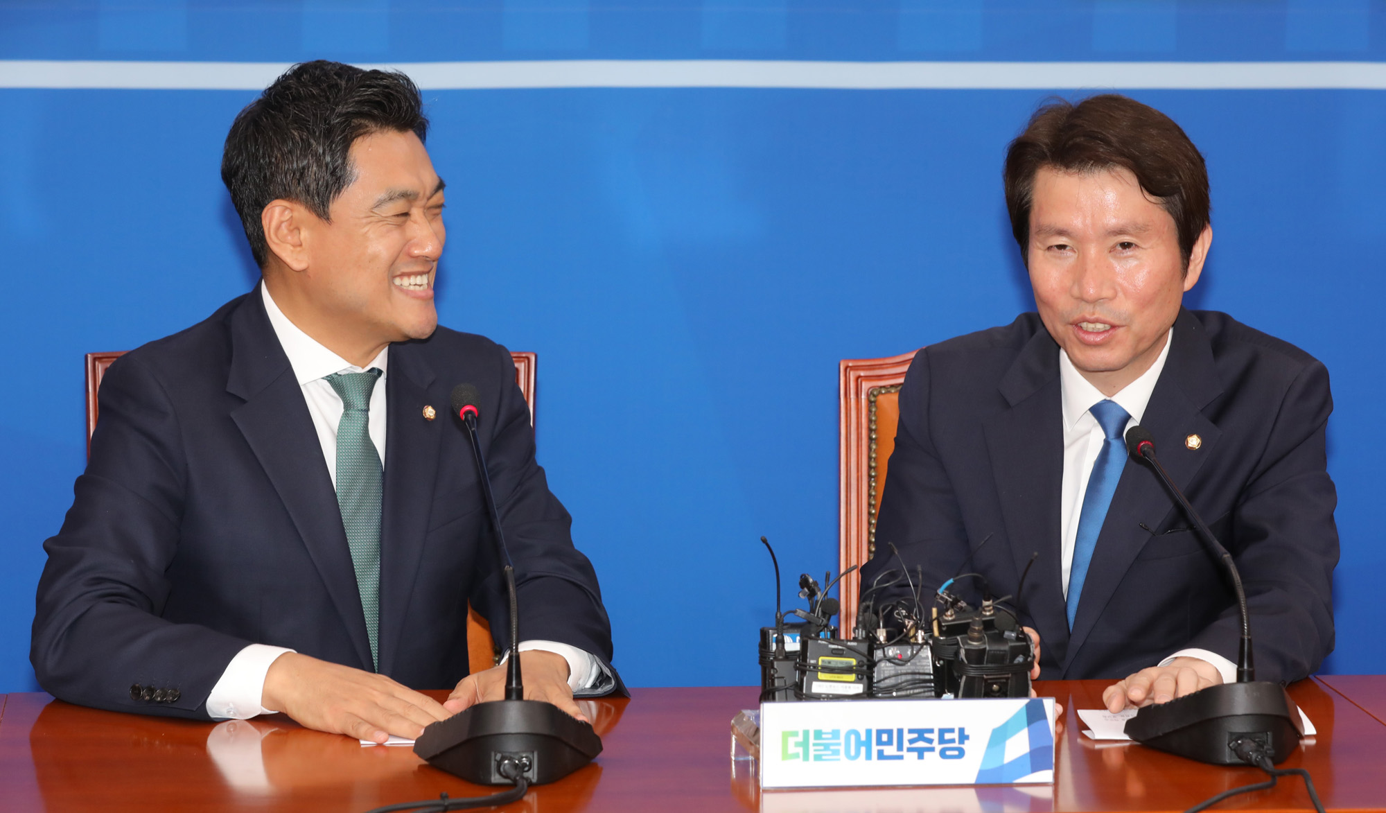 바른미래당;오신환원내대표;더불어민주당예방;이인영원내대표