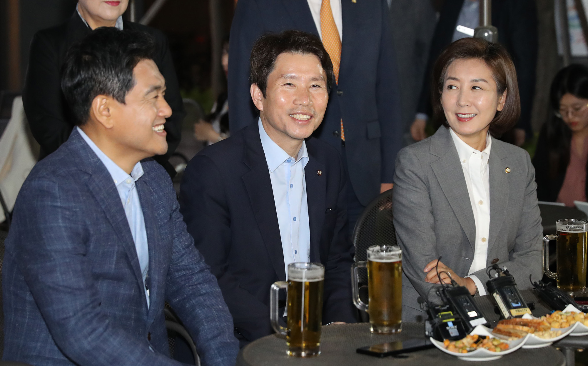 여야3당;원내대표회동;맥주회동;나경원;이인영;오신환