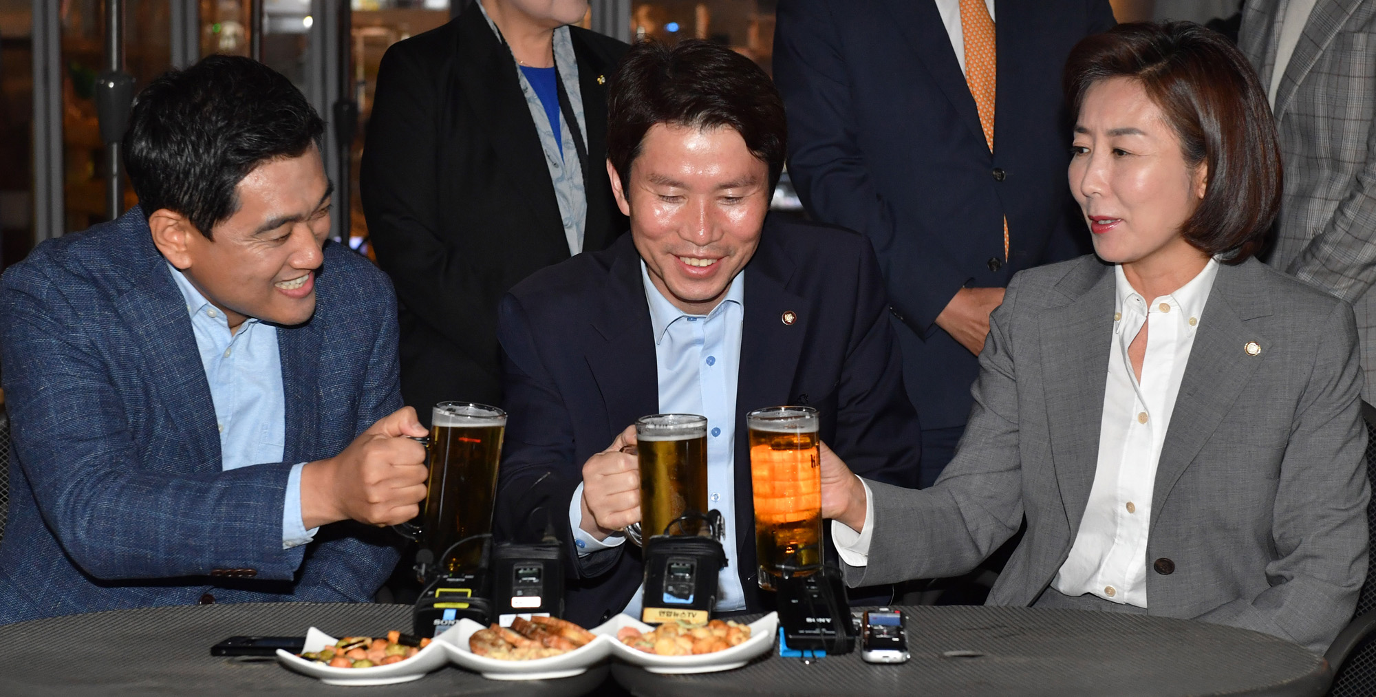 여야3당;원내대표회동;맥주회동;나경원;이인영;오신환