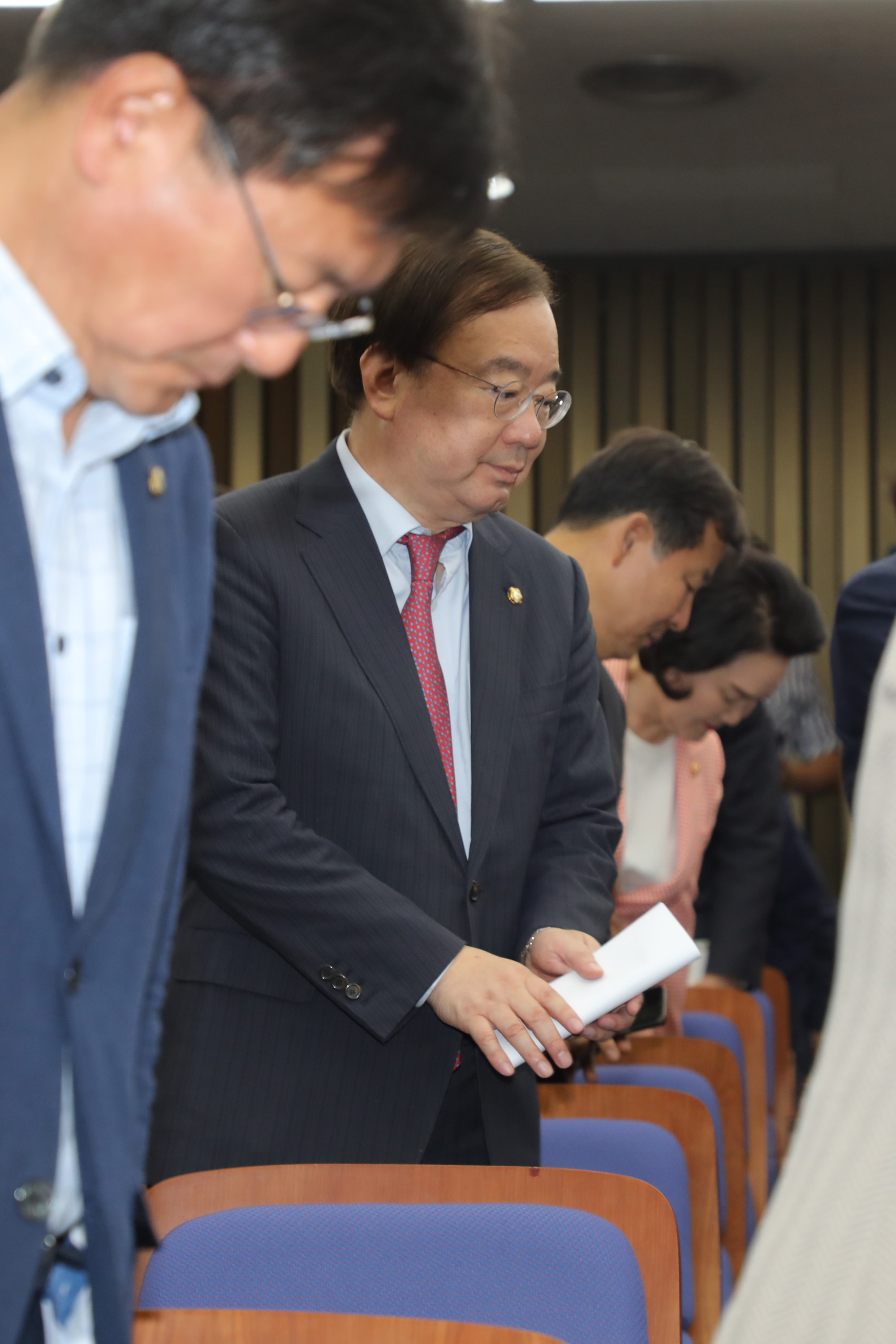 자유한국당의총;강효상의원;한미정상통화유출