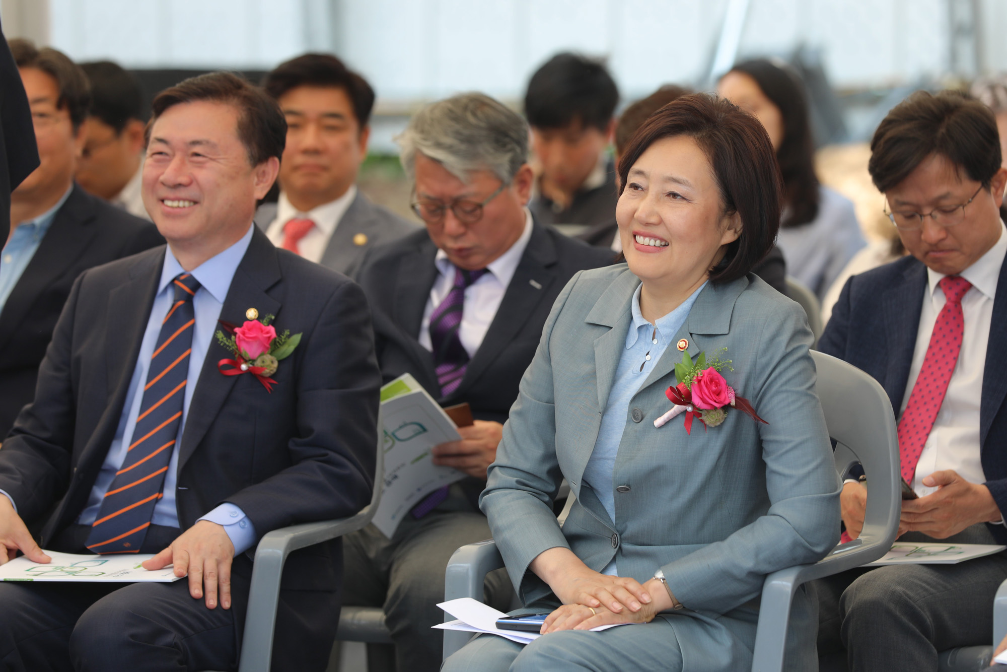 국회수소충전소착공식;수소자동차;박영선중소벤처기업부장관;김영춘의원;국회수소경제포럼