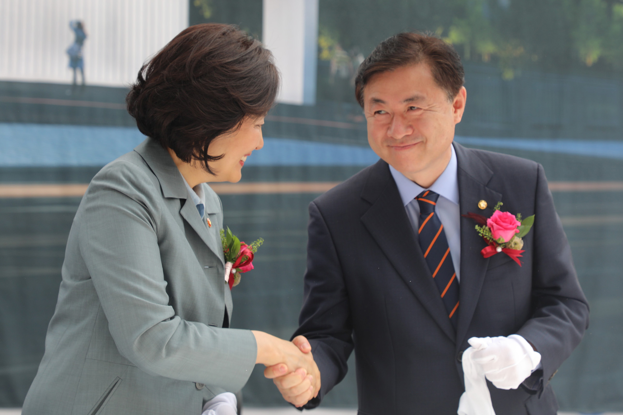 국회수소충전소착공식;수소자동차;박영선중소벤처기업부장관;김영춘의원;국회수소경제포럼