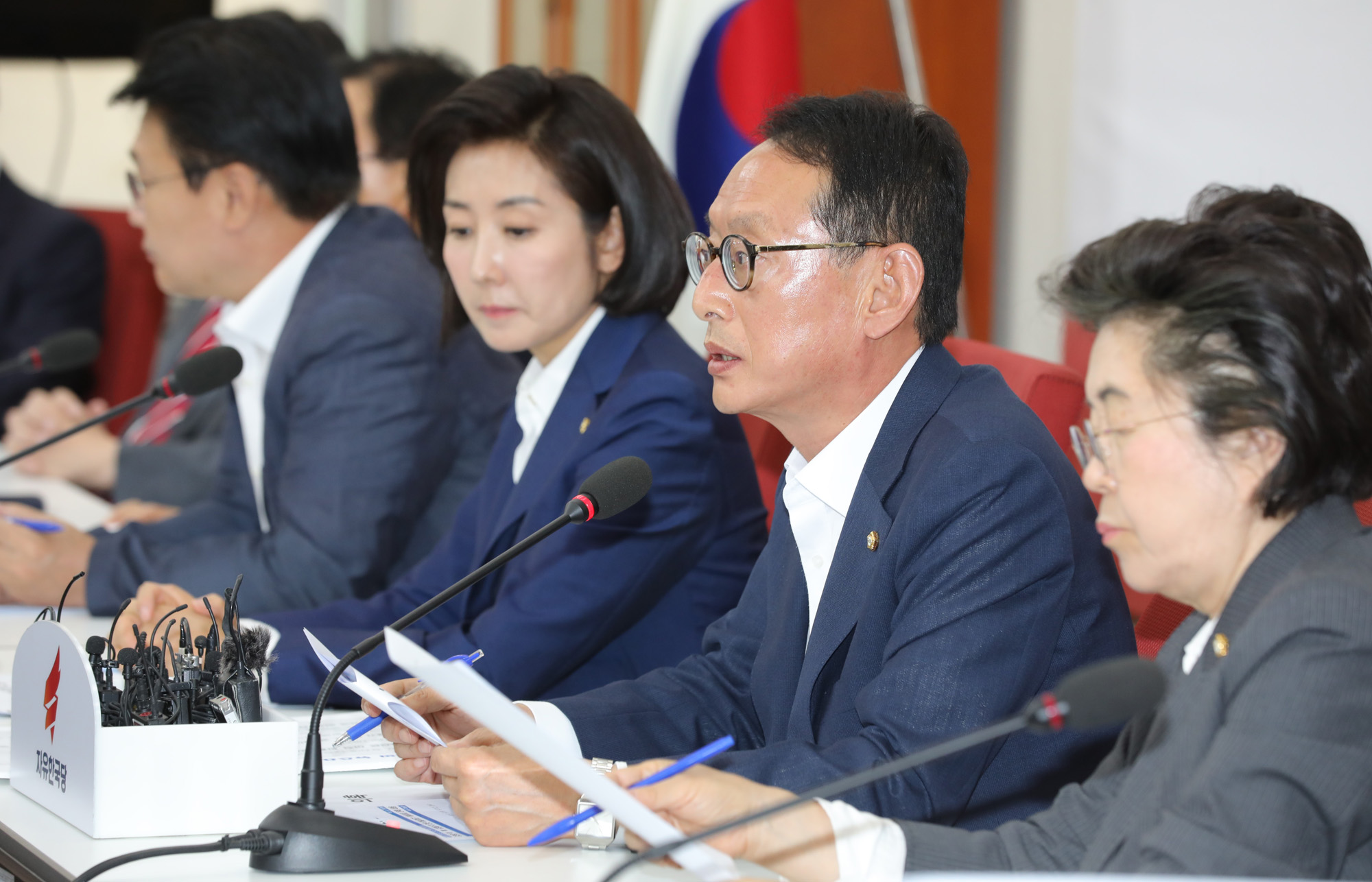 자유한국당;나경원원내대표;국정원관권선거의혹대책위;김도읍의원