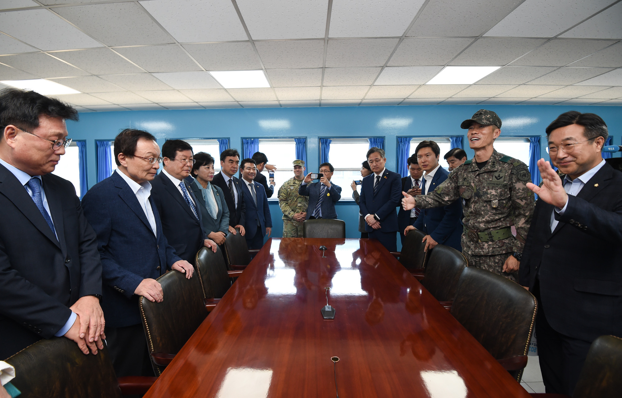 더불어민주당;판문점;현장최고위원회의