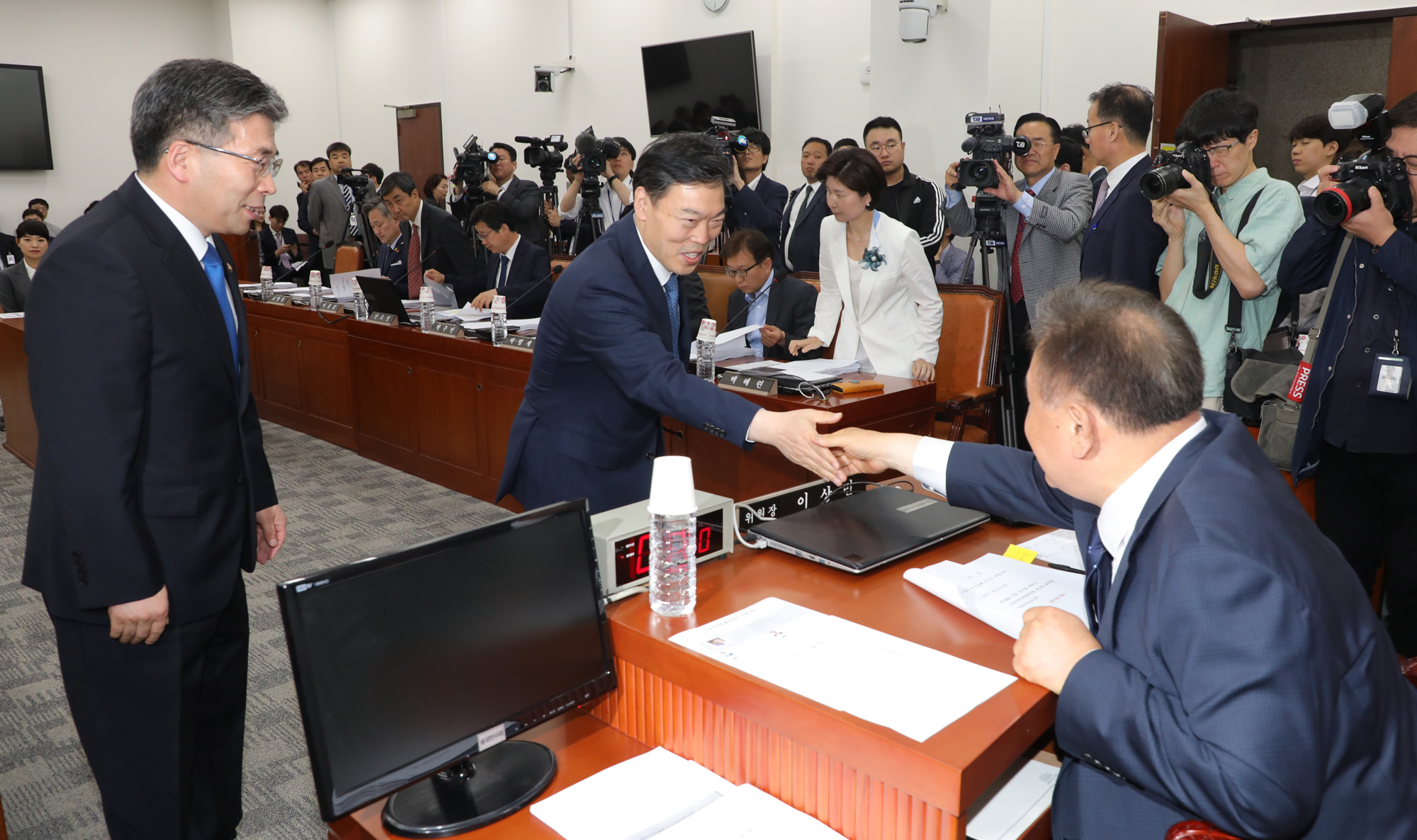 사법개혁특별위원회;패스트트랙;공수처법;민갑룡경찰청장;김오수법무부차관