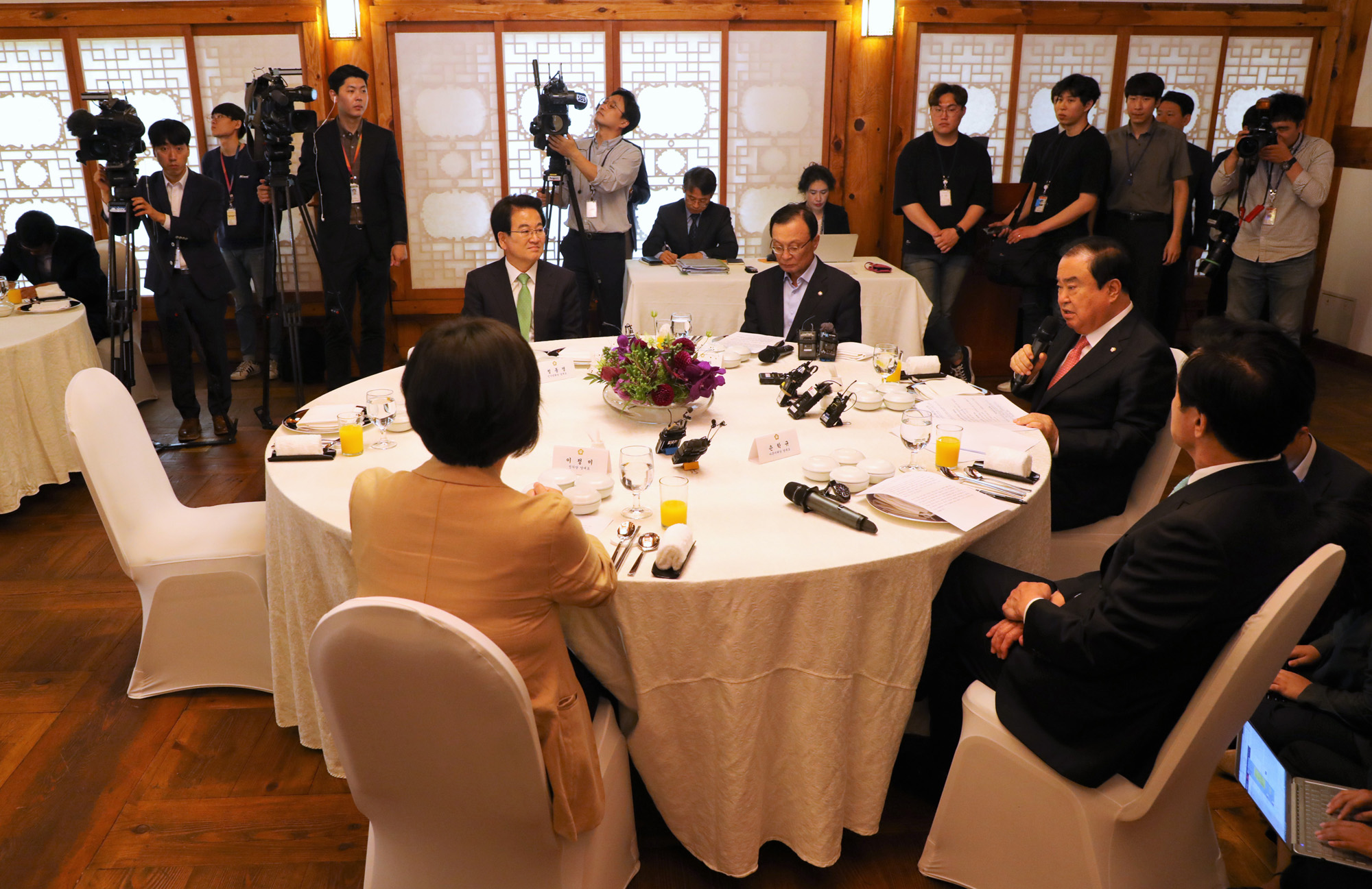 국회의장;초월회;정당대표;4당대표오찬;황교안대표불참