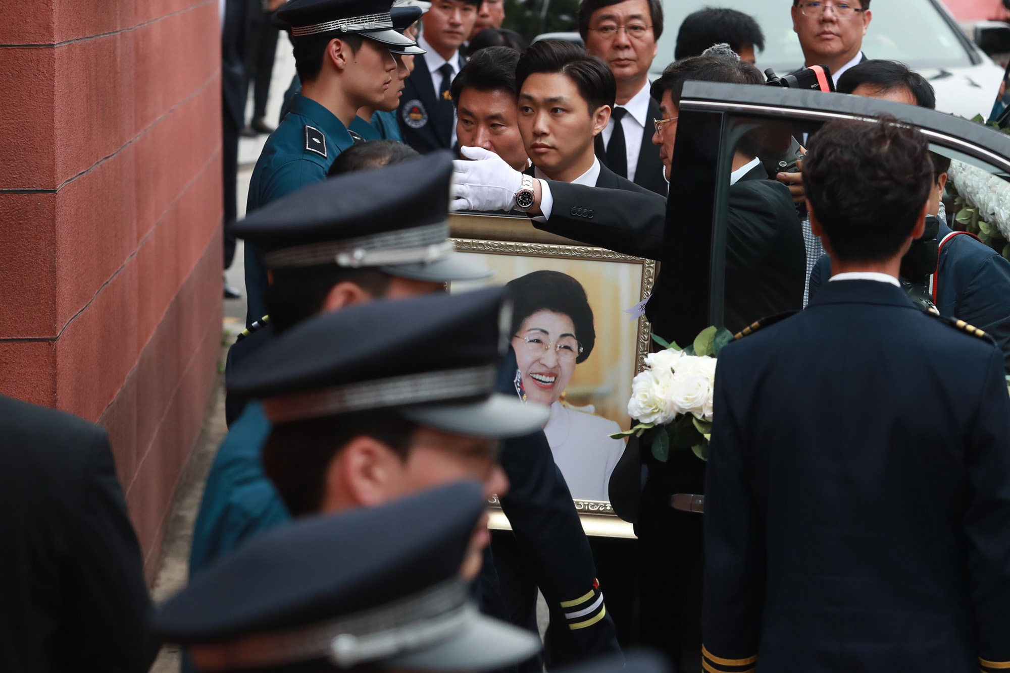정치;전 대통령;영부인;이희호;발인;노재;사저;김대중도서관;동교동