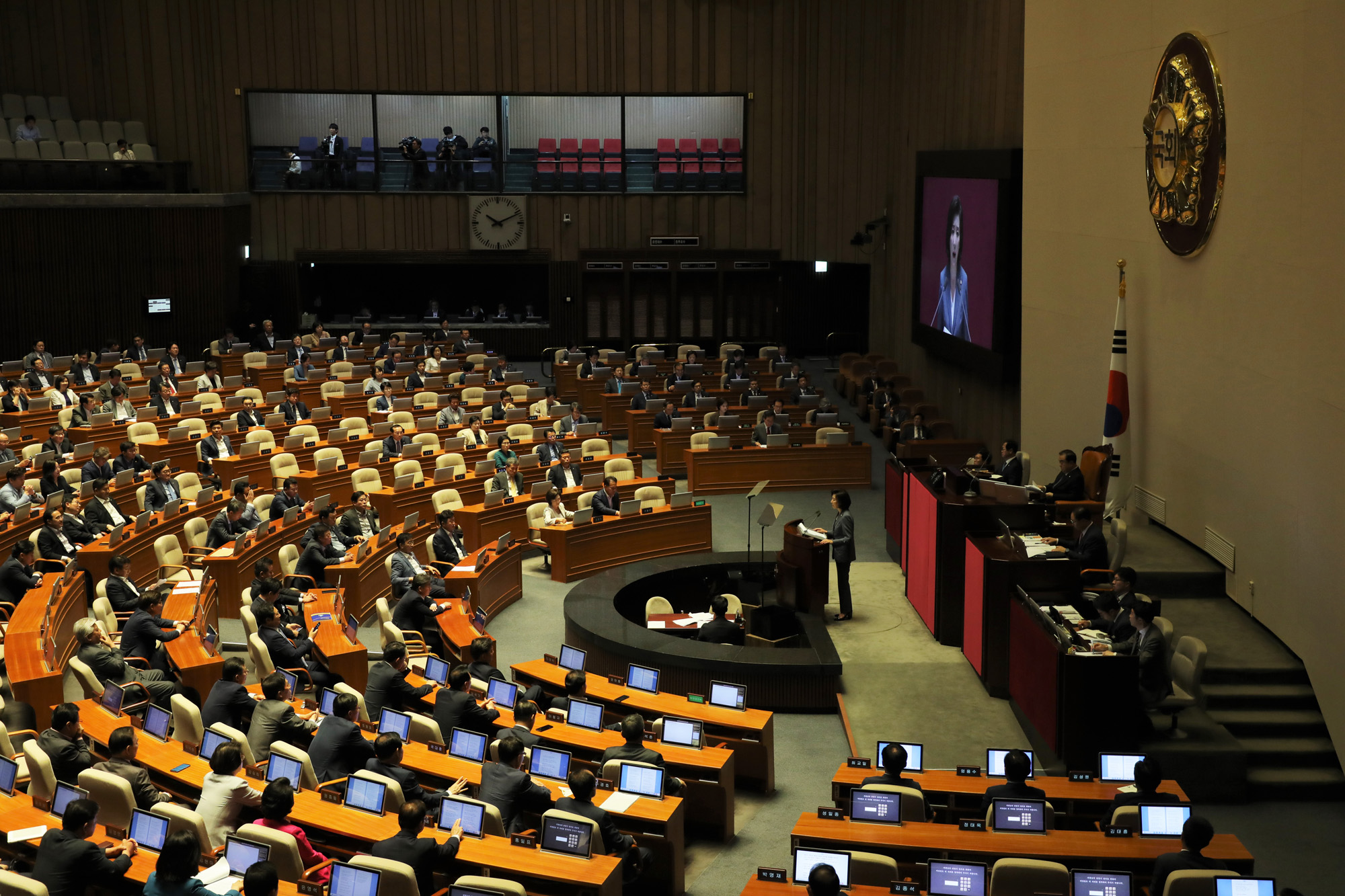 국회본회의;교섭단체대표연설;나경원자유한국당원내대표