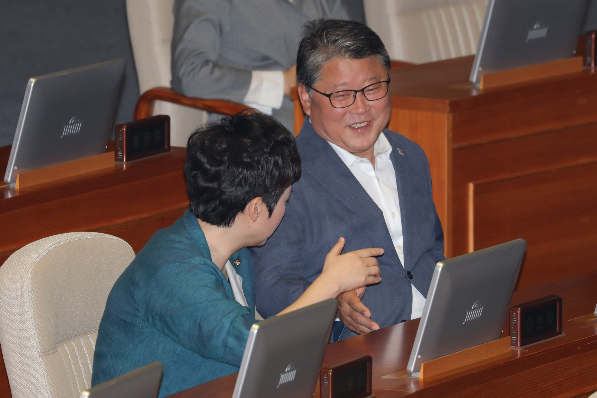 국회본회의;교섭단체대표연설;조원진의원.