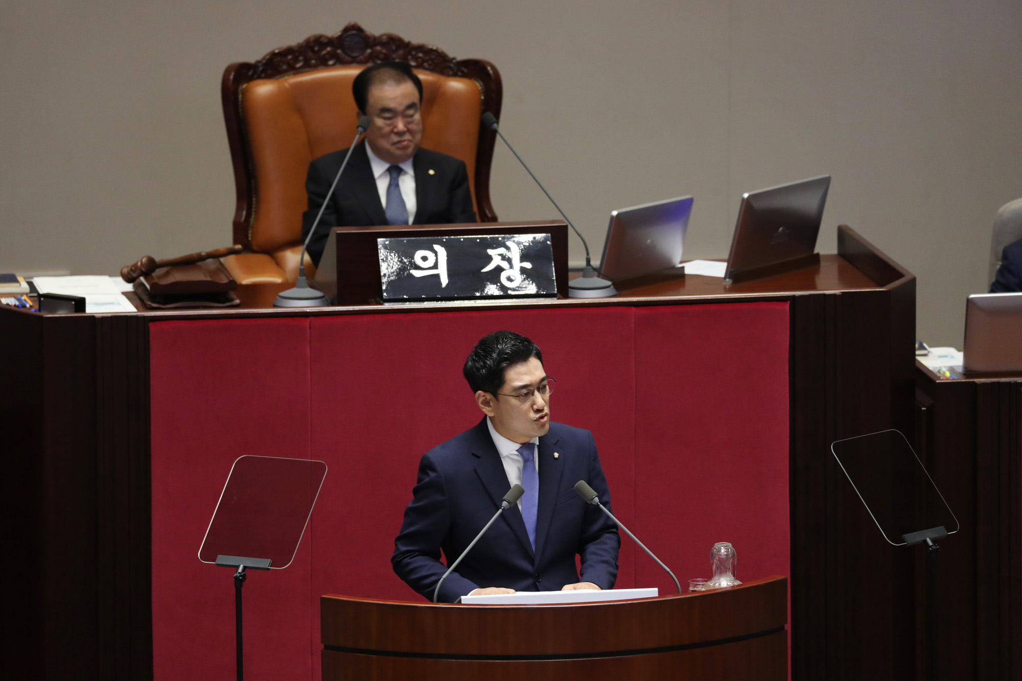 국회본회의;교섭단체대표연설;오신환바른미래당원내대표